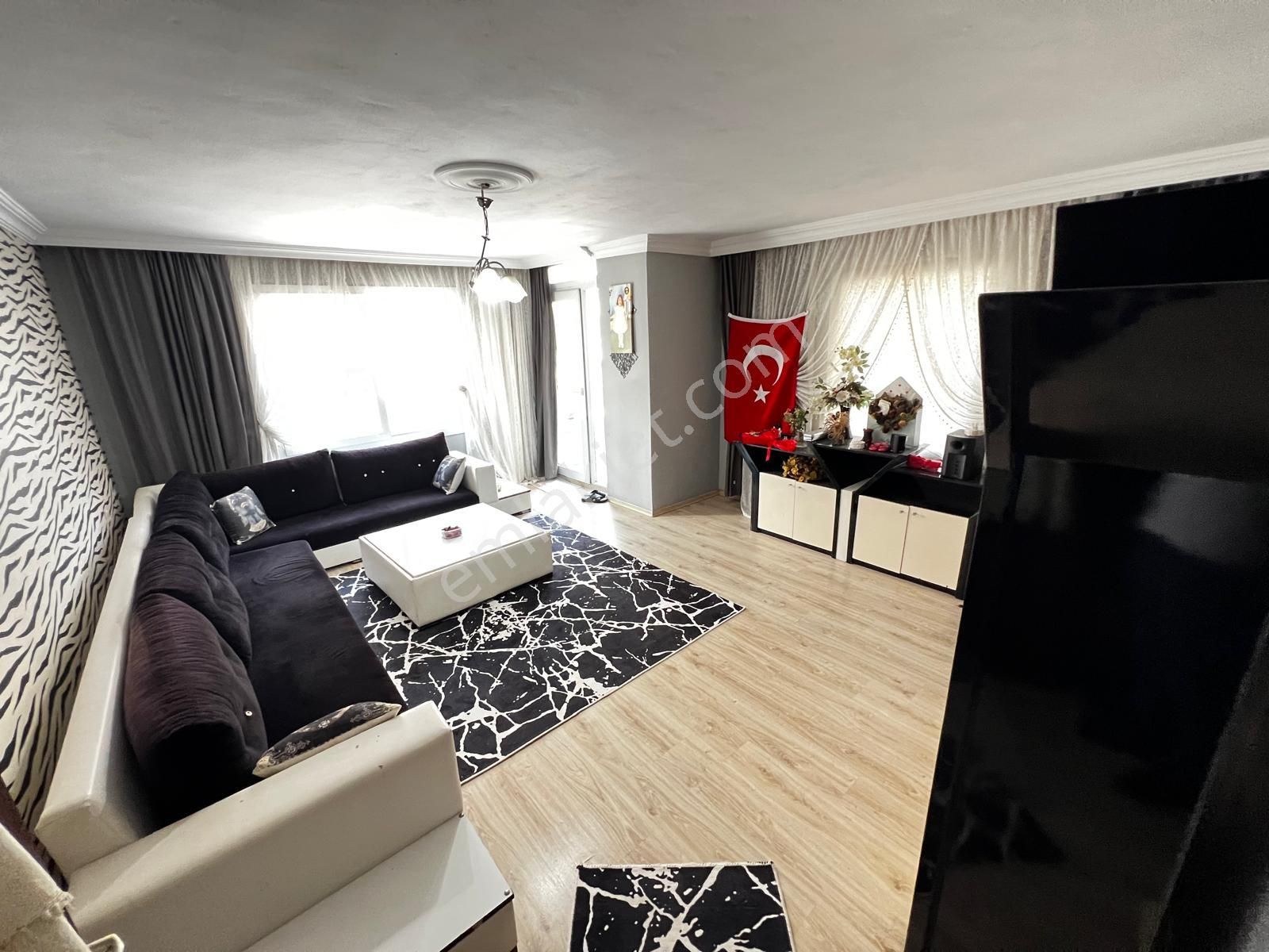 Prestij'den Hürriyet'te Ayrı Mutfak Full Yapılı Asansörlü 2+1 - Görsel 6