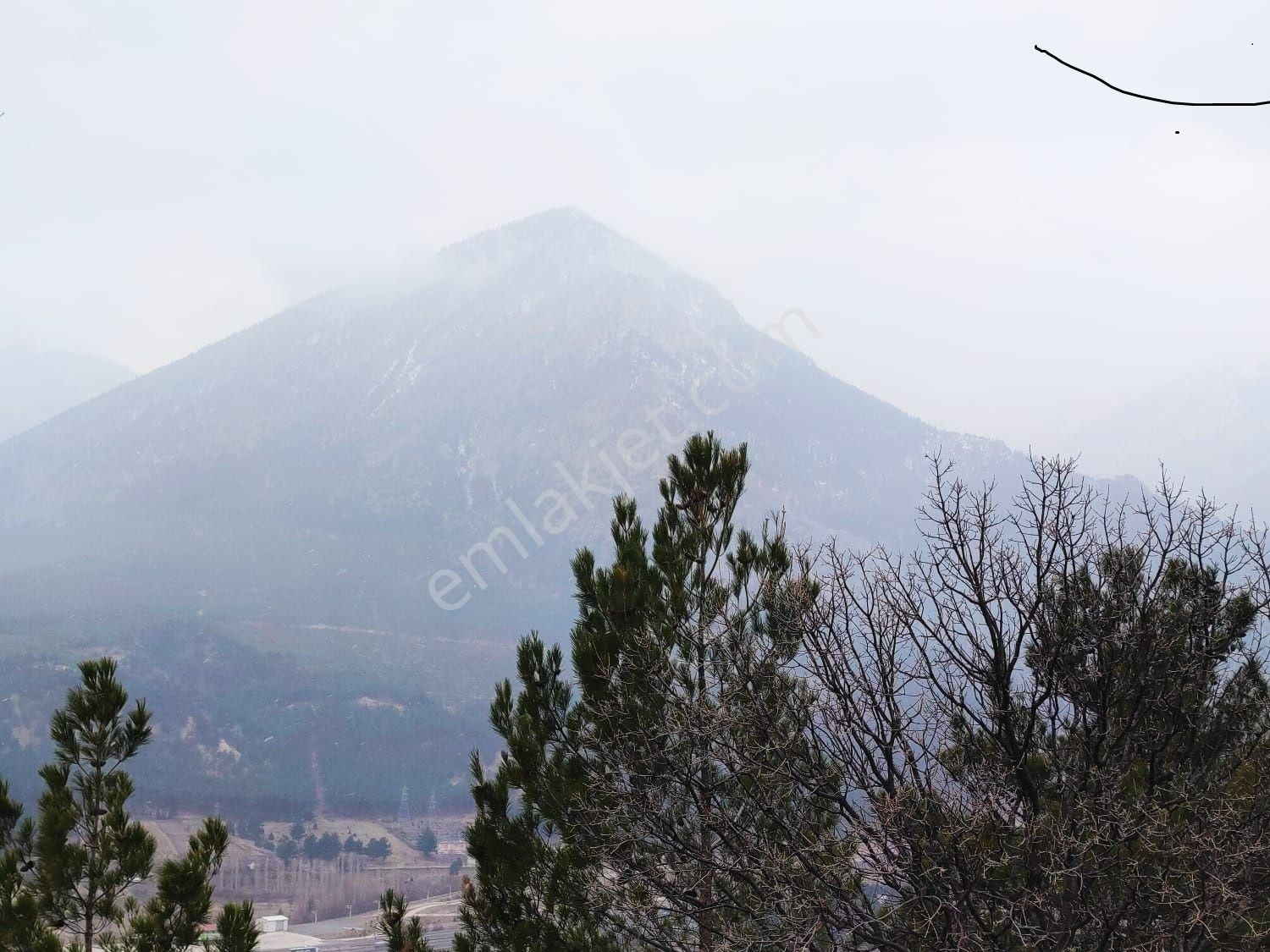 Pozantı Kar Emlaktan Alpu Yaylasında Doğa Manzaralı İmarlı İfrazlı Yaylalık Satılık 400 M2 Arsa
