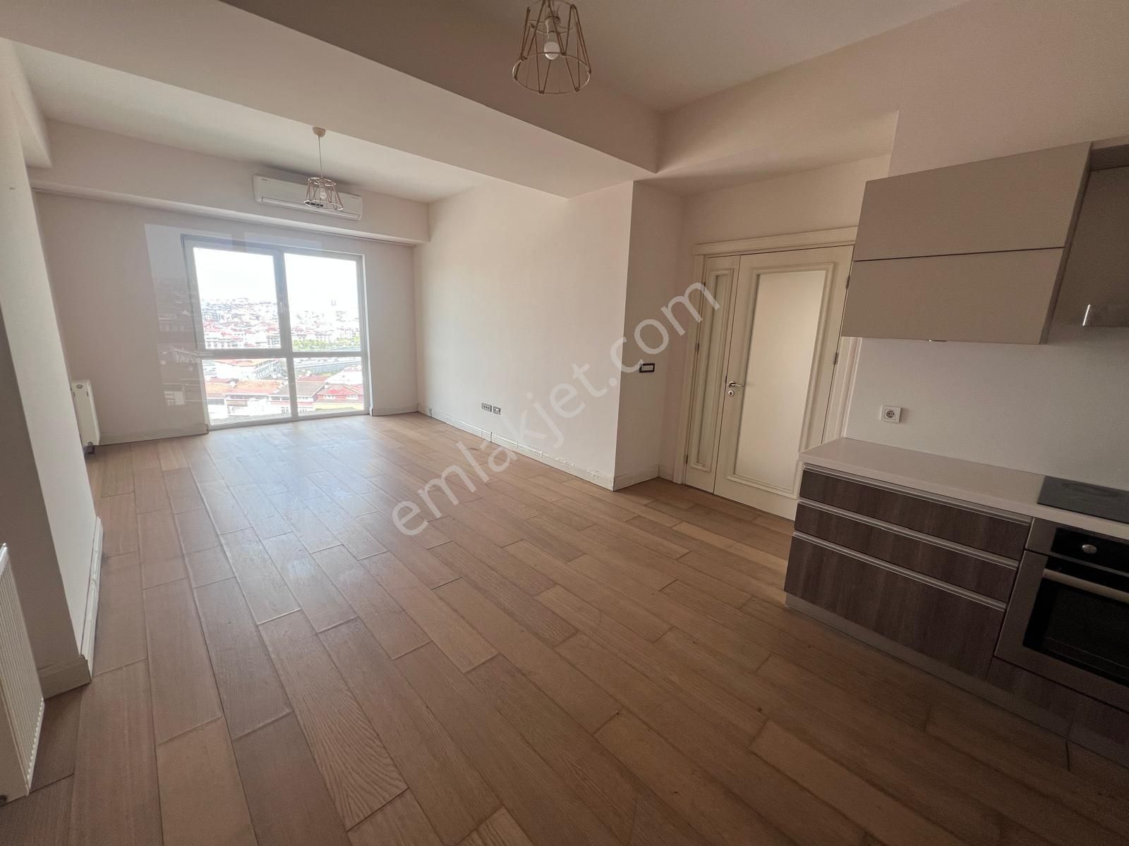 Kiptaş Venezia Mega Satılık Boş En Uygun Hemen Sunum 1+1 Daire
