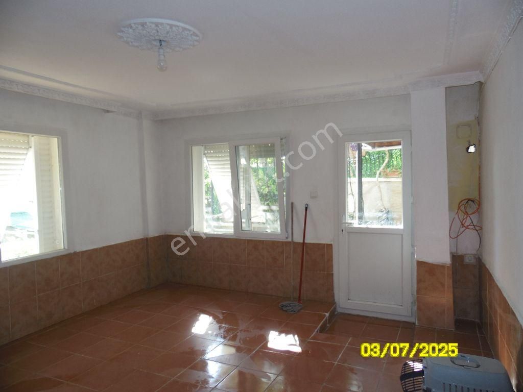 Erdemay Emlaktan Atatürk Mahallesinde Bahçe Katı 1+mutfak Kiralık