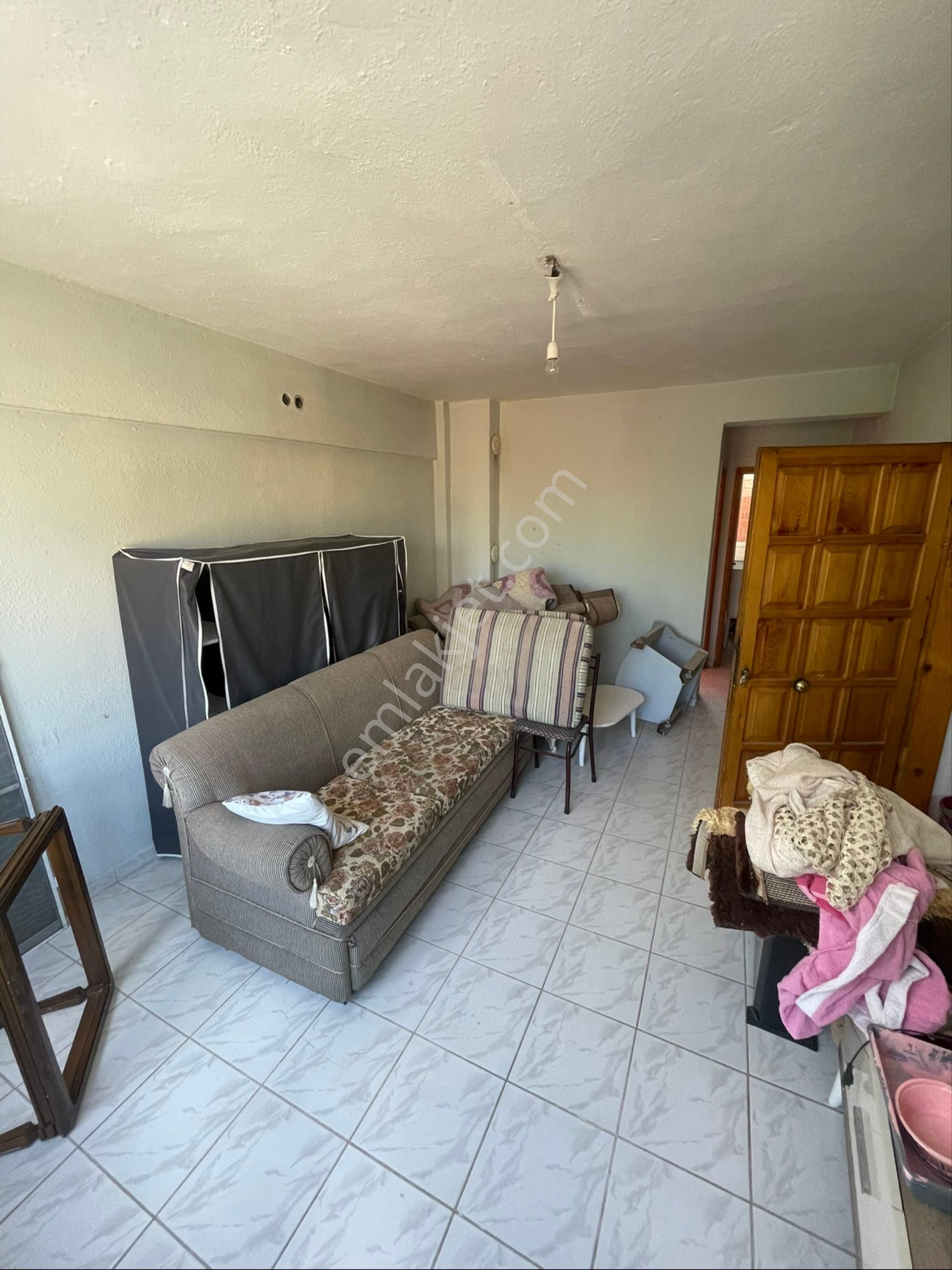 Tuzcumuratta Eşyalı Kiralık 1+1