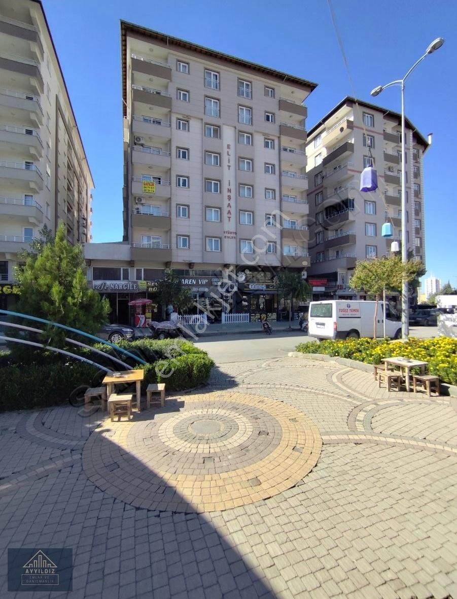 Ayyıldız Emlaktan Satılık 1+1 Esyalı 65 M2 Stüdyo