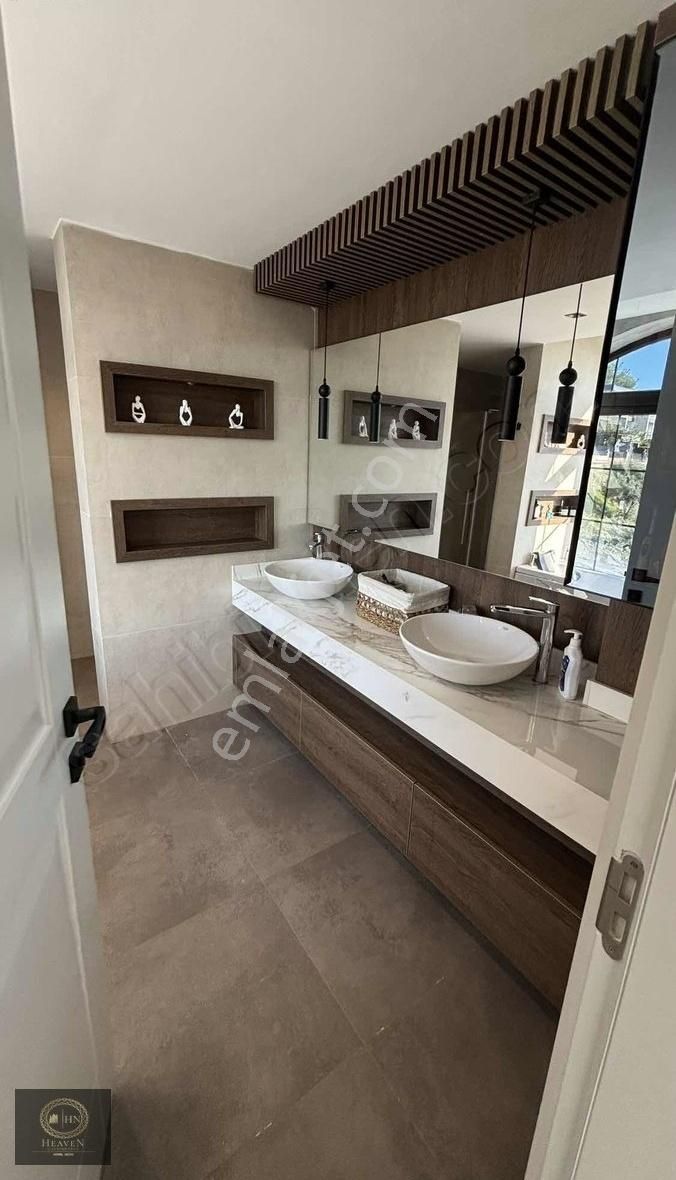 Kadınlar Denizinde Deniz Manzaralı Özel Havuzlu 5+1 - Görsel 16