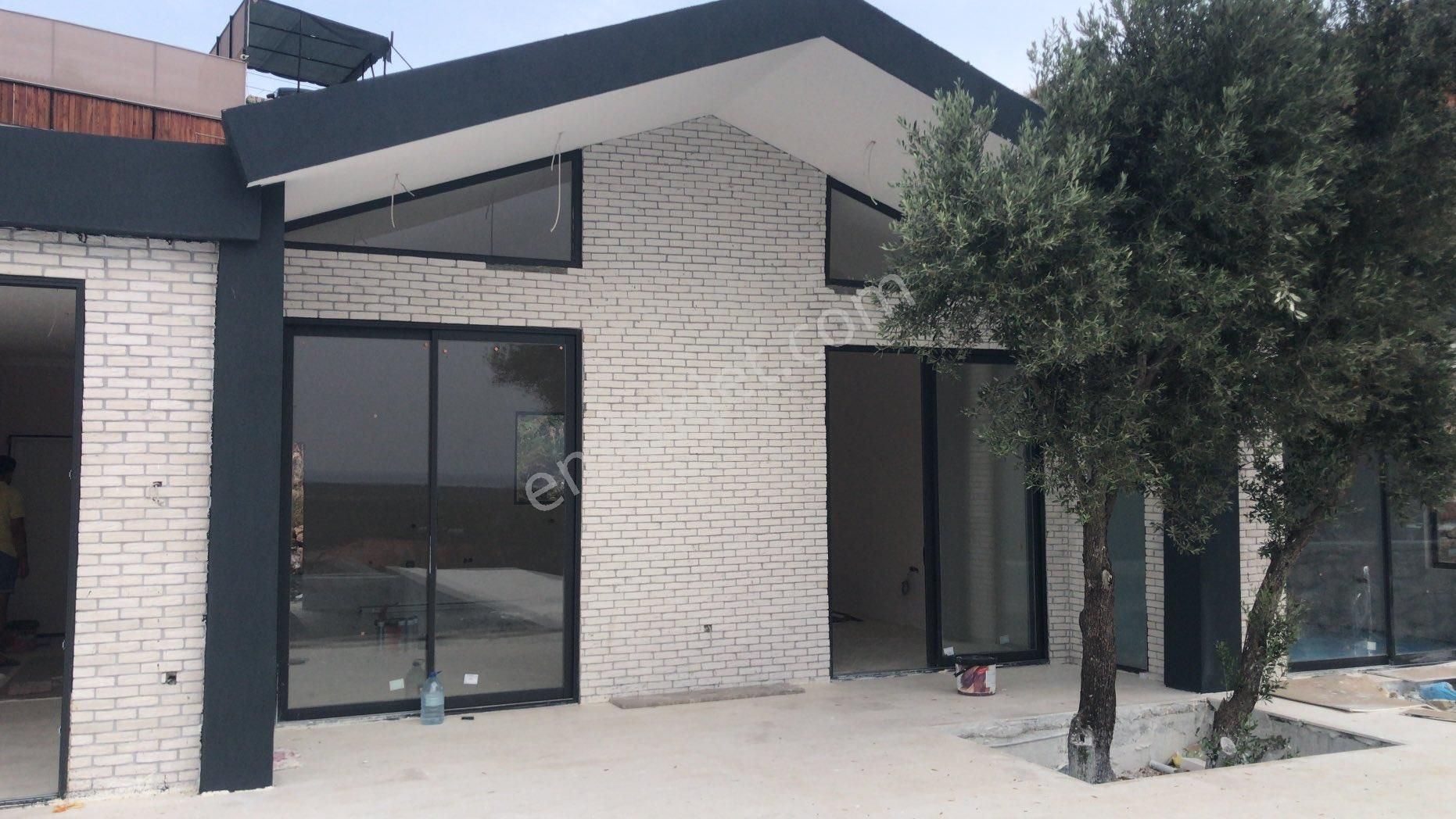 Sahibinden Gelemiş Merkezde Villa - Görsel 9
