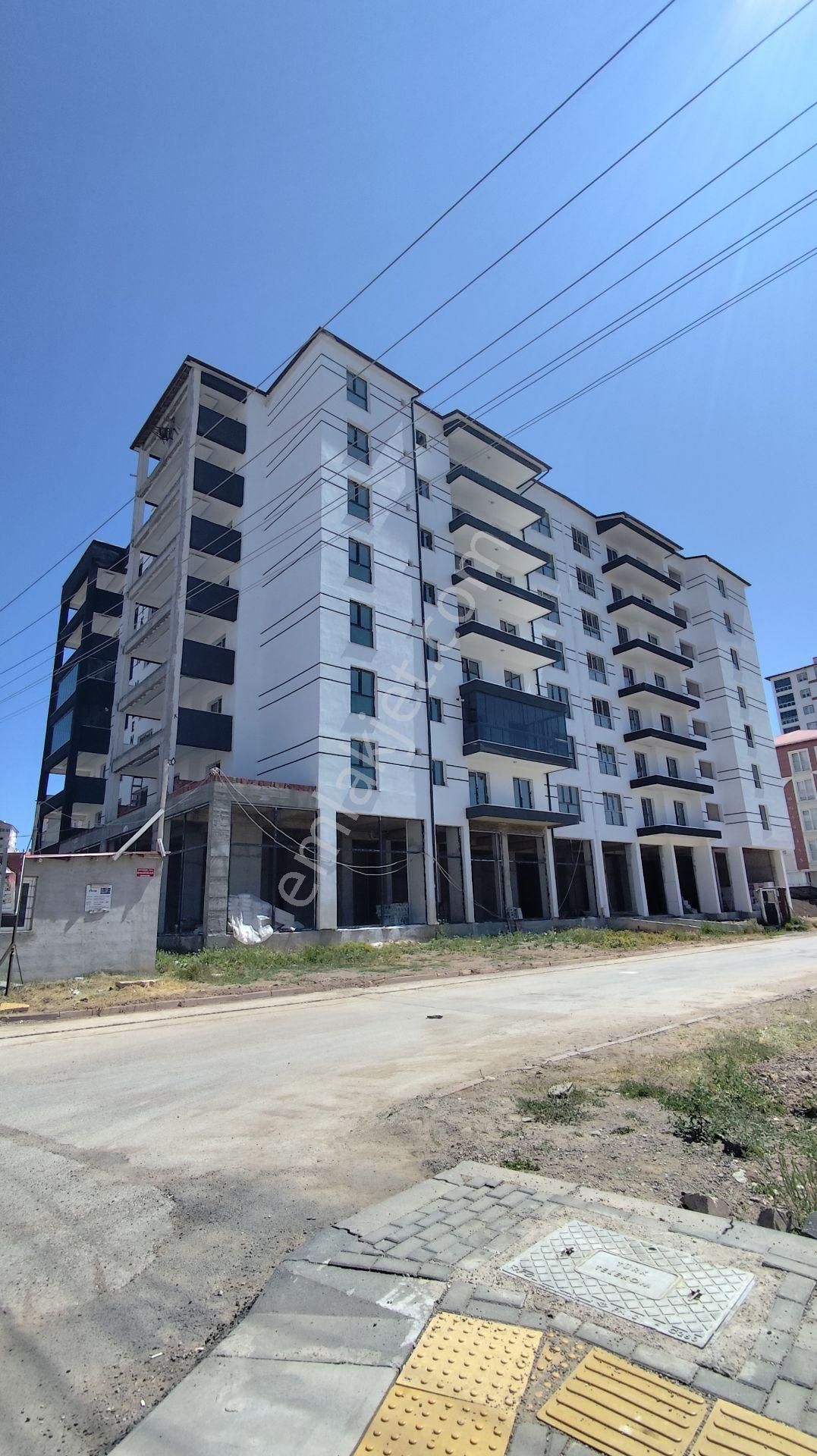 Sivas Merkez Kılavuz Mah. Satılık 3+1 Daire