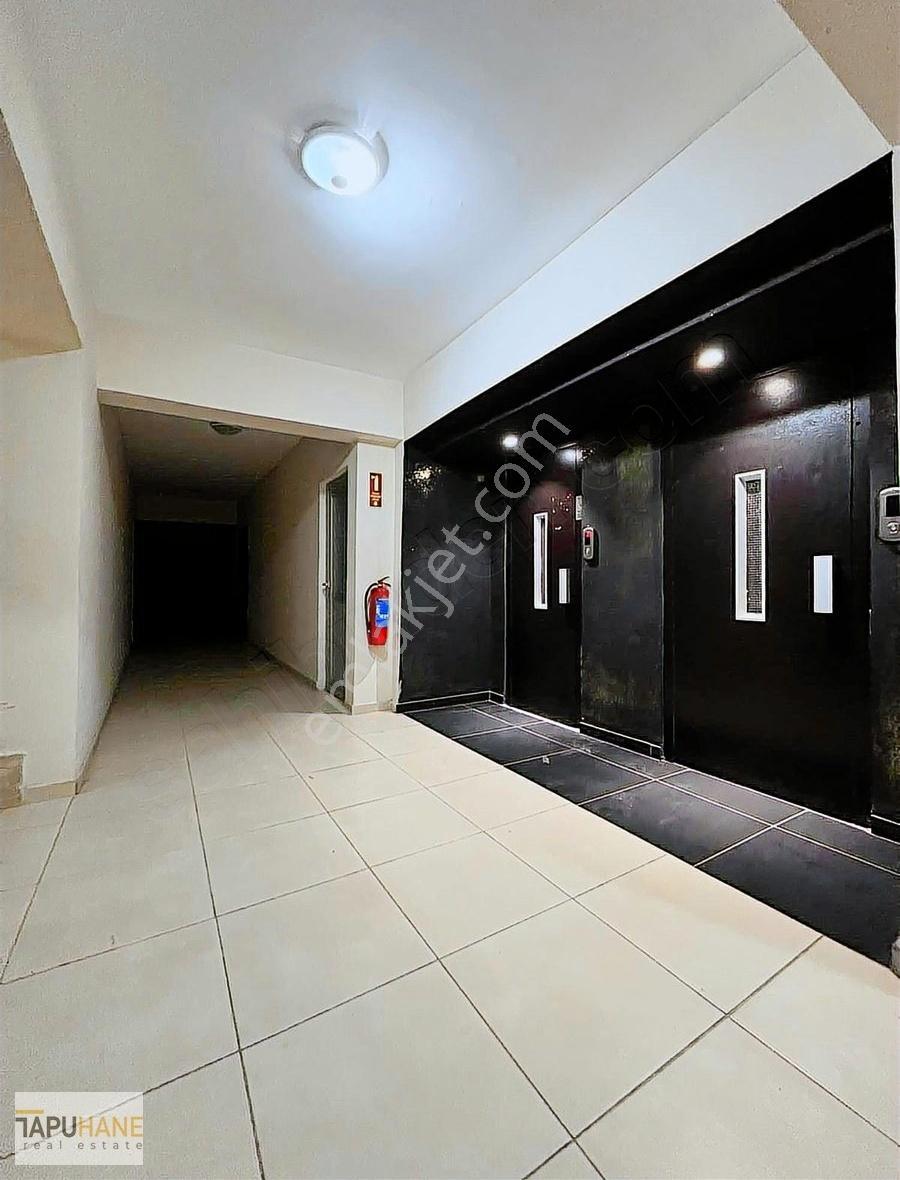 Tapuhaneden Yeni Mahallede 2+1 Ara Kat Site İçinde - Görsel 12
