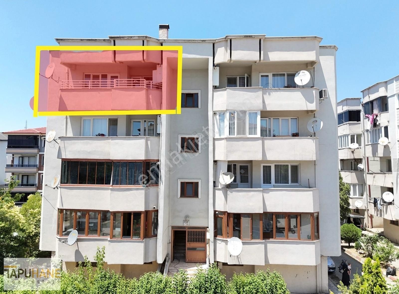Tapuhane'den Cumhuriyet İ.o Karşısı Satılık 3+1 Fırsat Dare