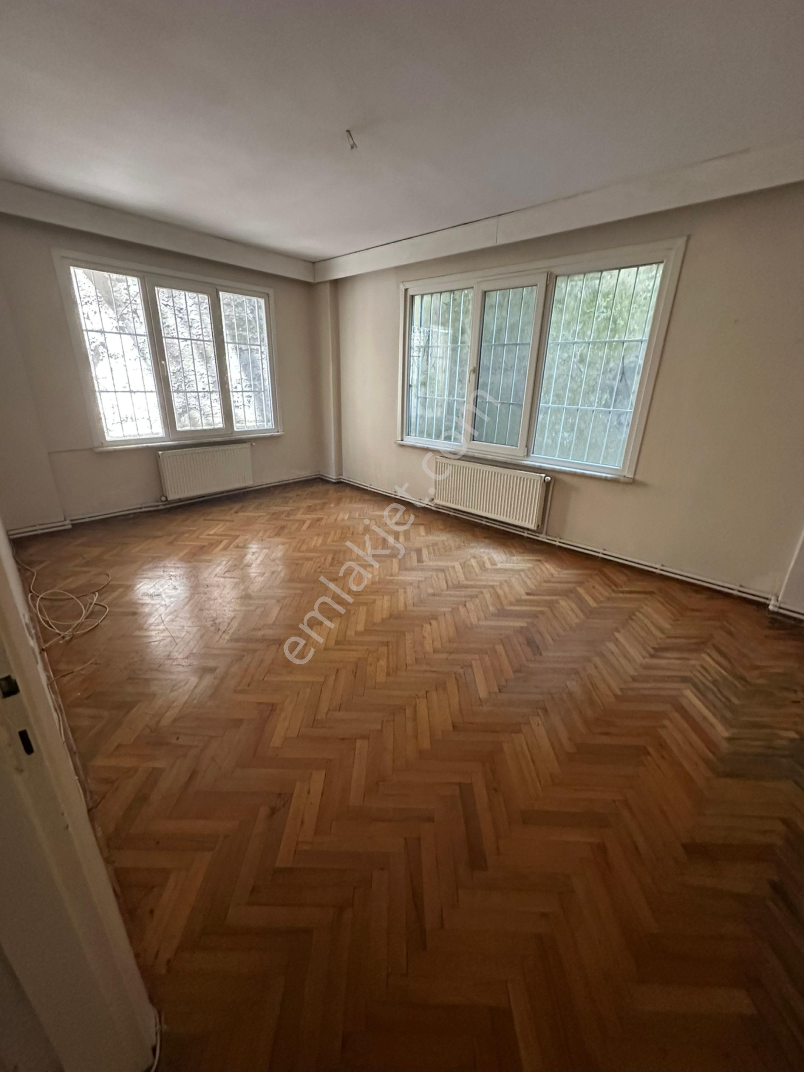 Asariye Emlaktan Beşiktaş Çırağanda Satılık 2+1 Daire - Görsel 9