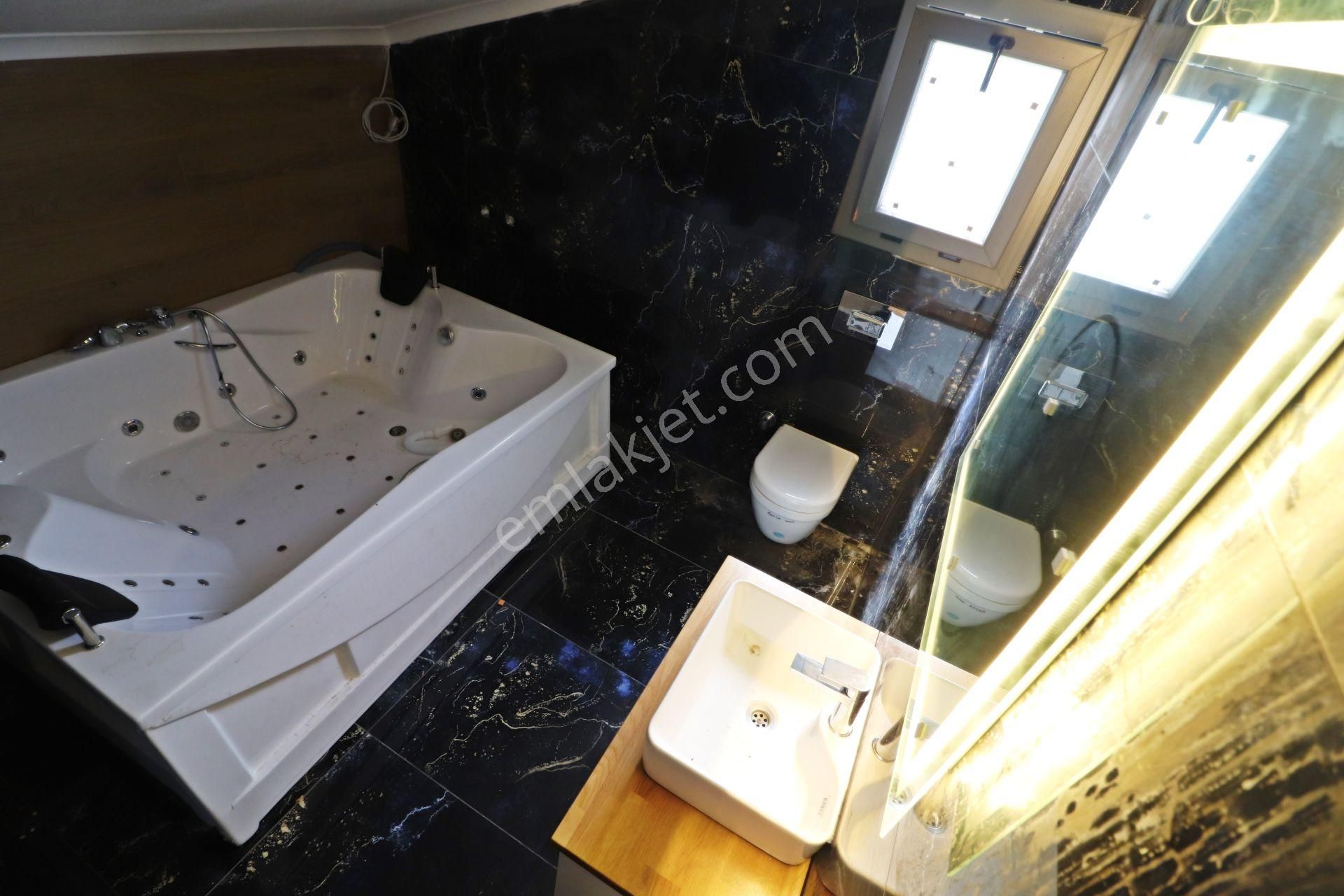 Altınoluk Ta Tasarım Harikası 650 M² Arsa İçerisinde 5+1 Villa - Görsel 23