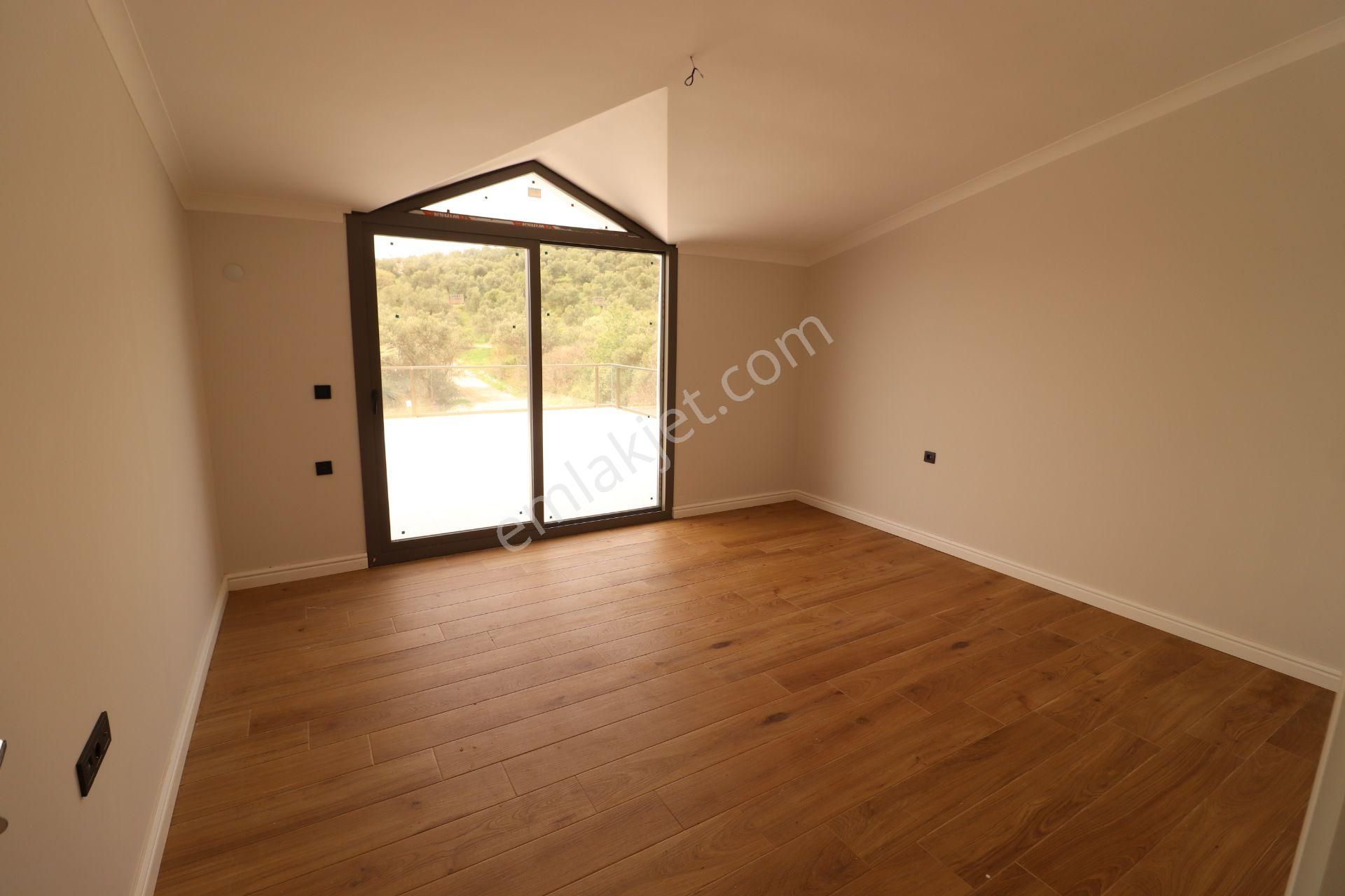 Altınoluk Ta Tasarım Harikası 650 M² Arsa İçerisinde 5+1 Villa - Görsel 4