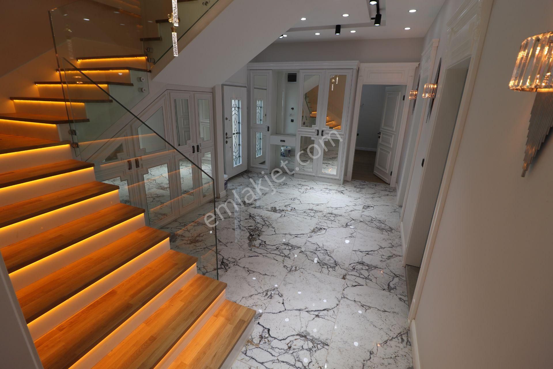 Altınoluk Ta Tasarım Harikası 650 M² Arsa İçerisinde 5+1 Villa - Görsel 5