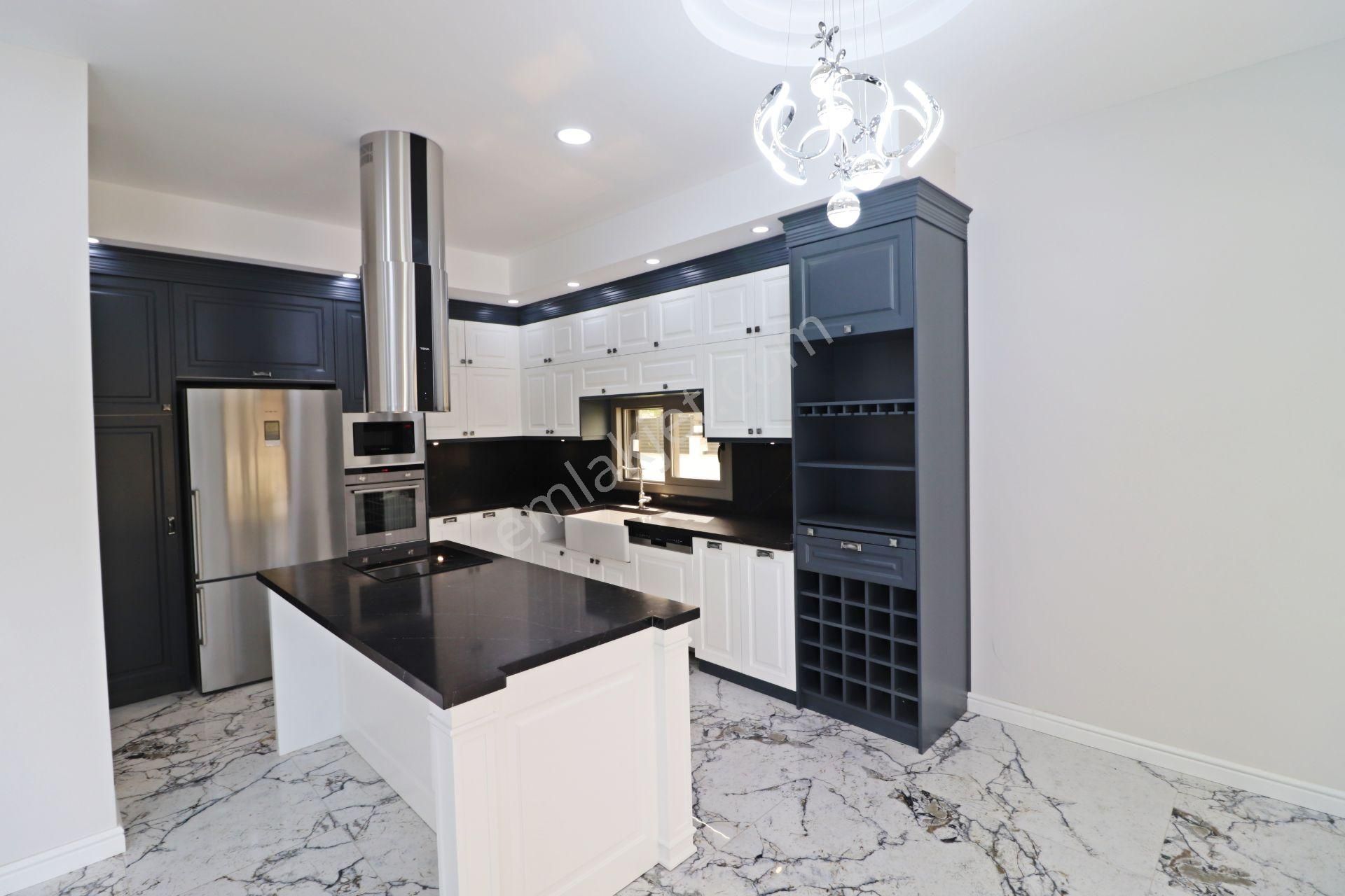 Altınoluk Ta Tasarım Harikası 650 M² Arsa İçerisinde 5+1 Villa - Görsel 2