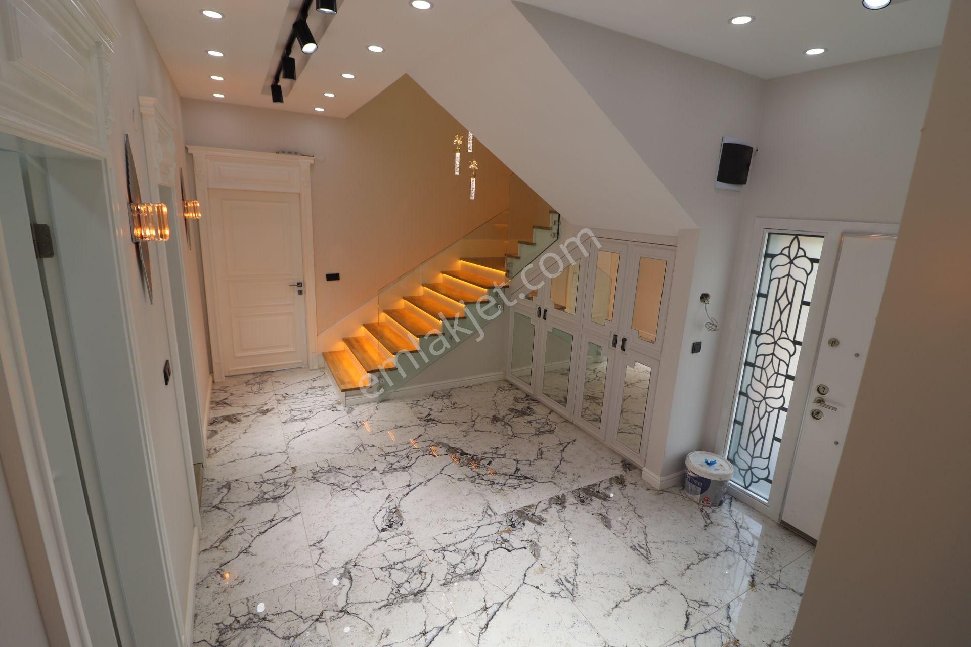 Altınoluk Ta Tasarım Harikası 650 M² Arsa İçerisinde 5+1 Villa - Görsel 22