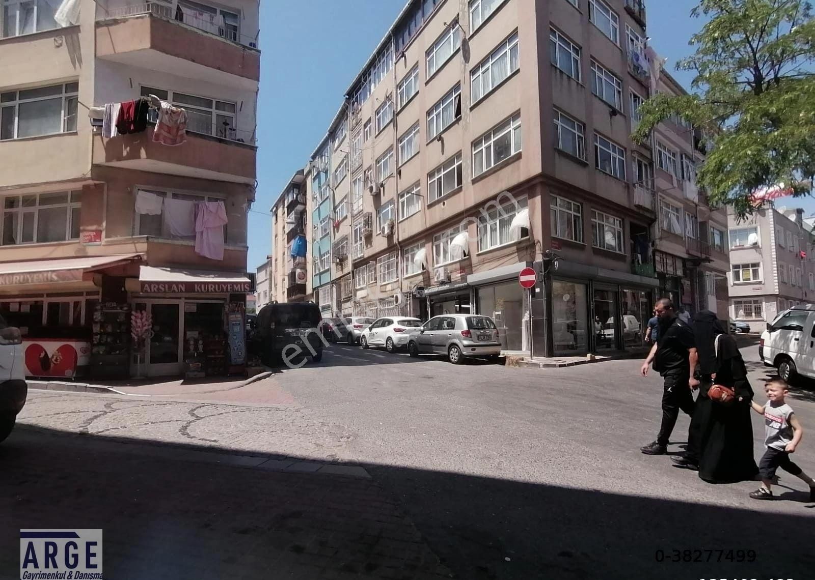 Köşe Başı Beşyol Ağzında Satılık Düz Giriş Dükkan - Görsel 4