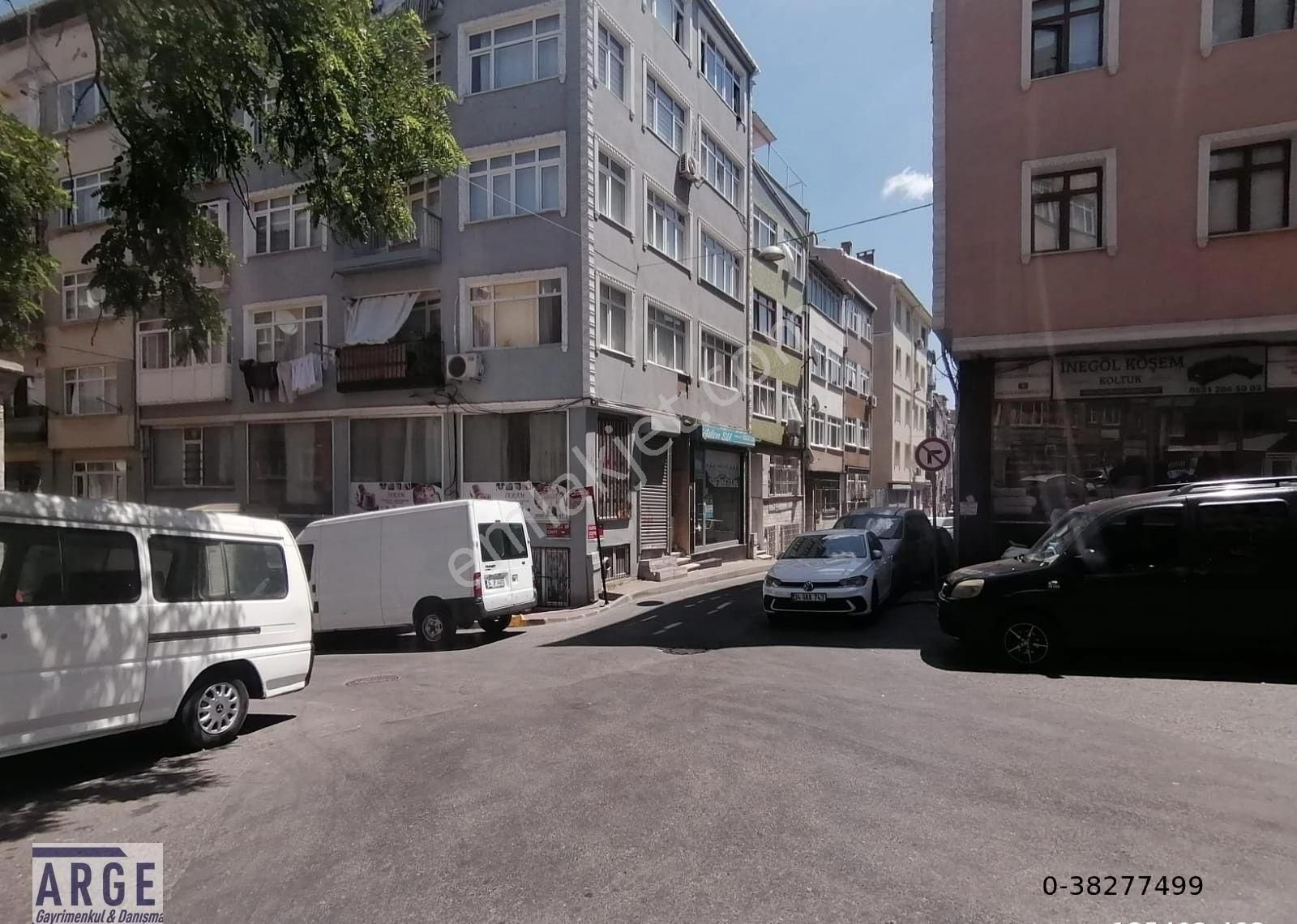 Köşe Başı Beşyol Ağzında Satılık Düz Giriş Dükkan - Görsel 16