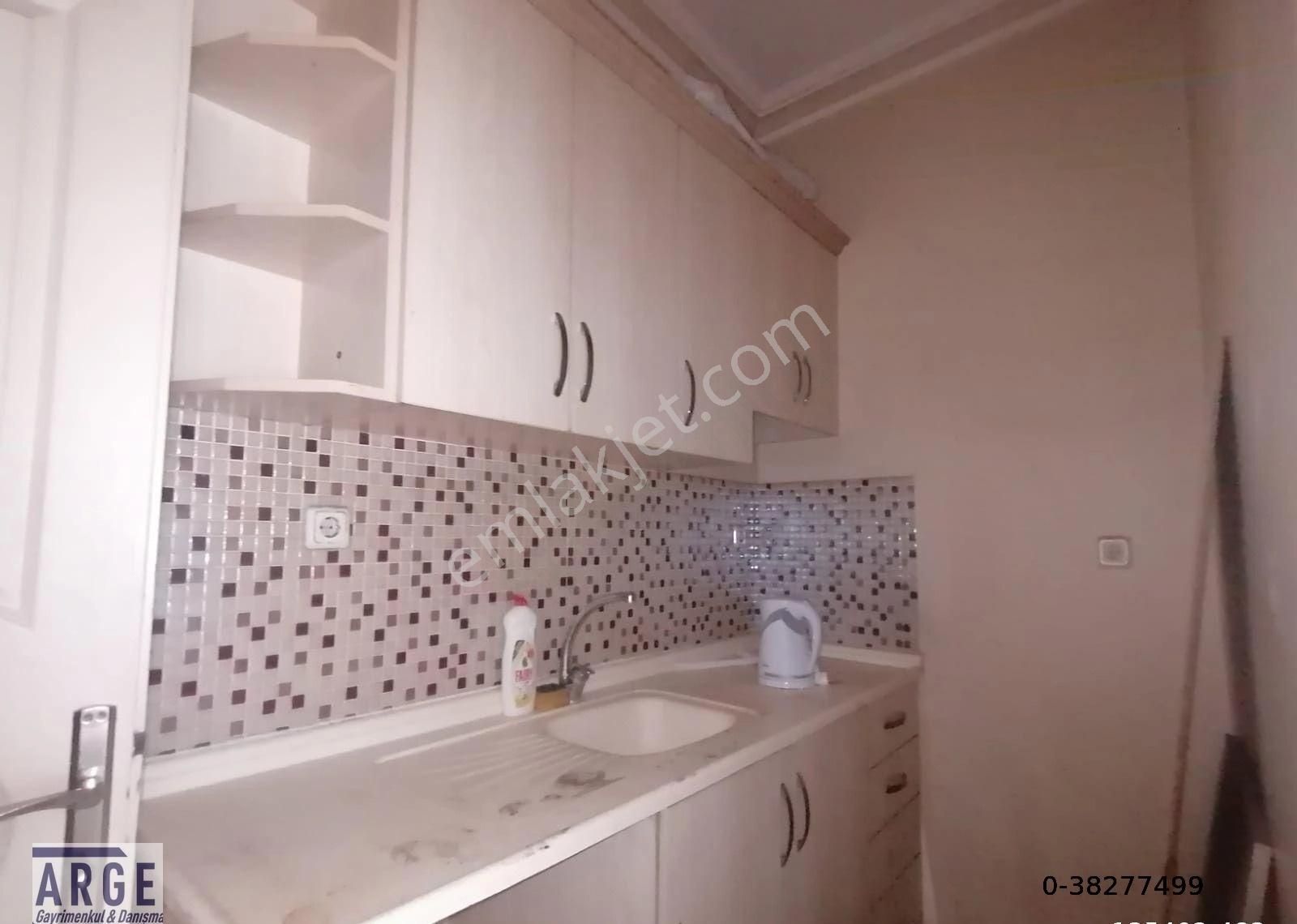 Köşe Başı Beşyol Ağzında Satılık Düz Giriş Dükkan - Görsel 12