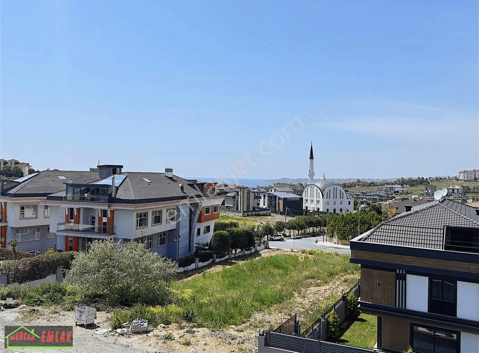 Beylikdüzü Değerin Çok Altında Deniz Manzaralı Havuzlu Villa