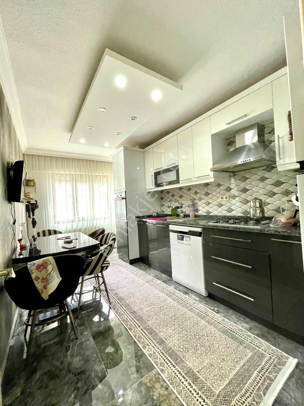 Atbiner Emlaktan Manisa Şehzadeler Dere Mahallesi 3+1 130m2 Full Özellikli Asansörlü Daire