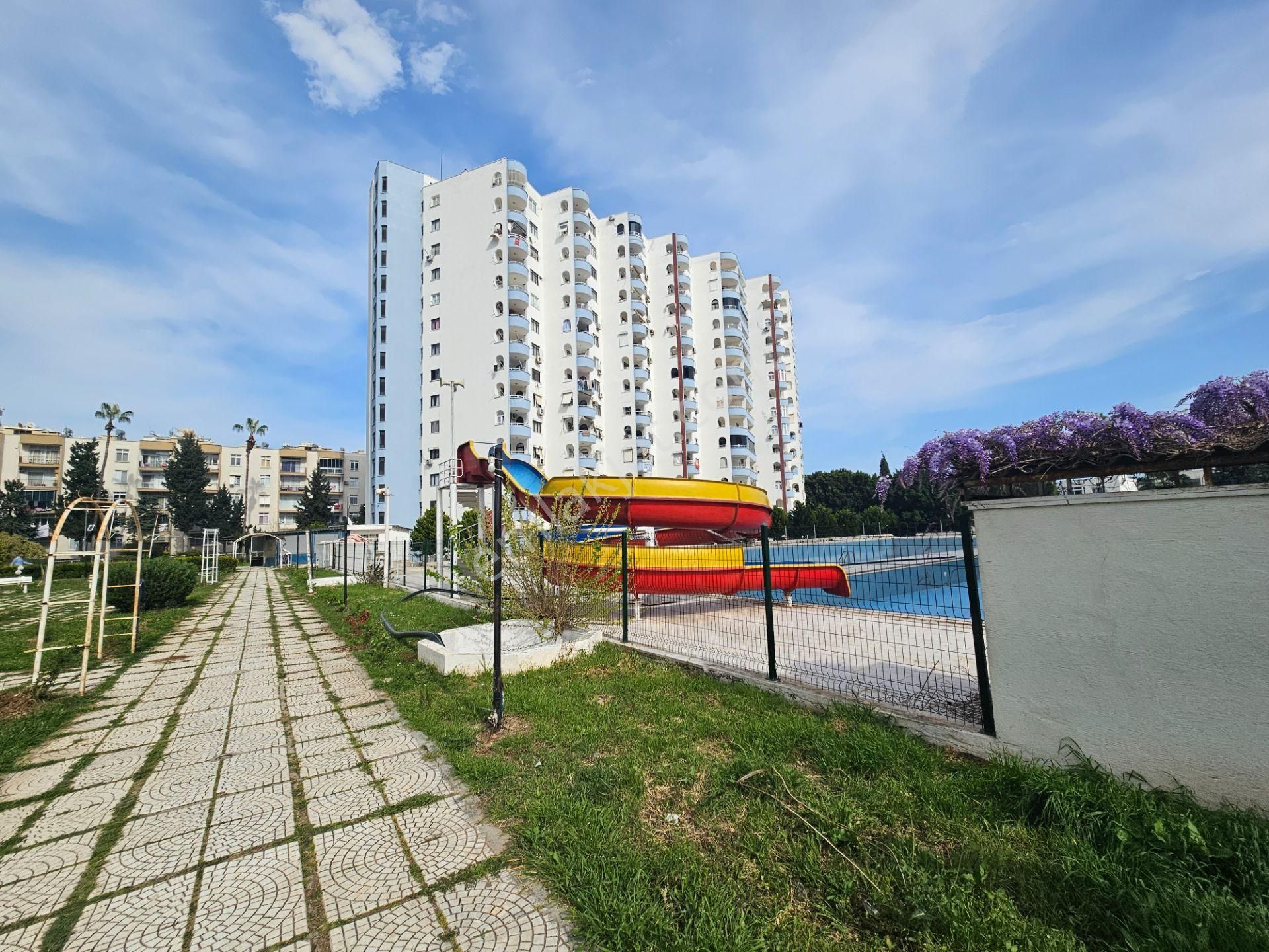 Mersin Seymenli De Deniz Manzaralı Satılık 2+1 Daire