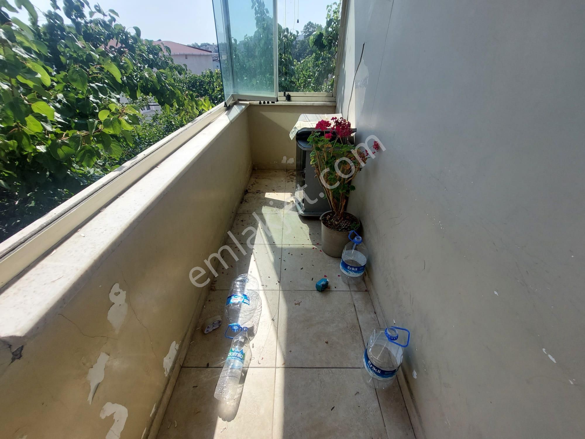 Sarıyer Tarabya Cumhuriyette Geniş Arakat 2+1 Ulaşım 2.dk