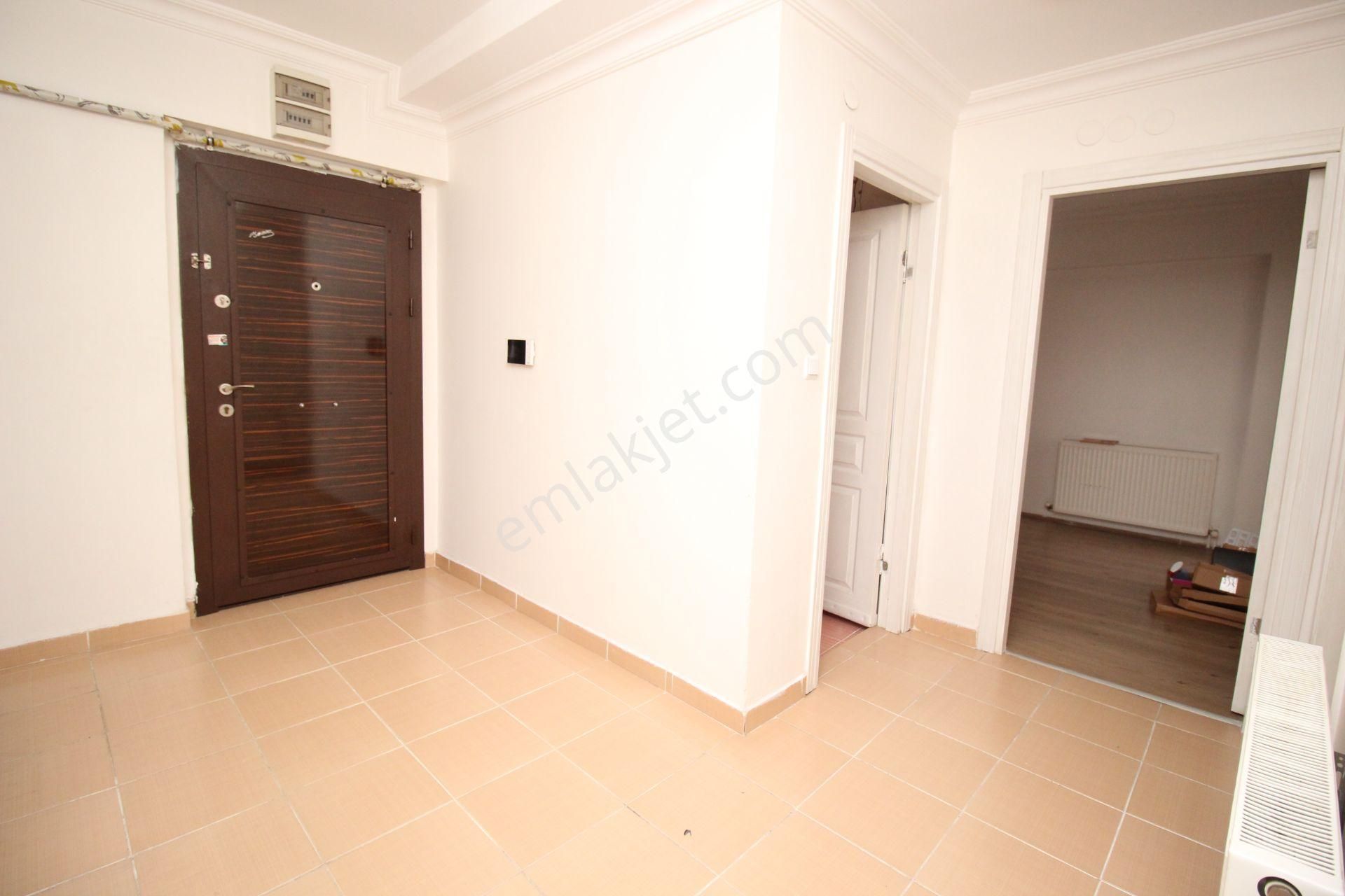 Emre Emlaktan Topçu Mahallesinde 2+1 Arakat Kiralık Daire - Görsel 17