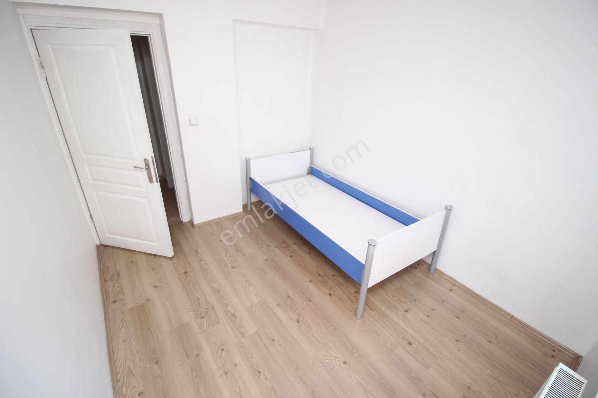 Emre Emlaktan Topçu Mahallesinde 2+1 Arakat Kiralık Daire - Görsel 12