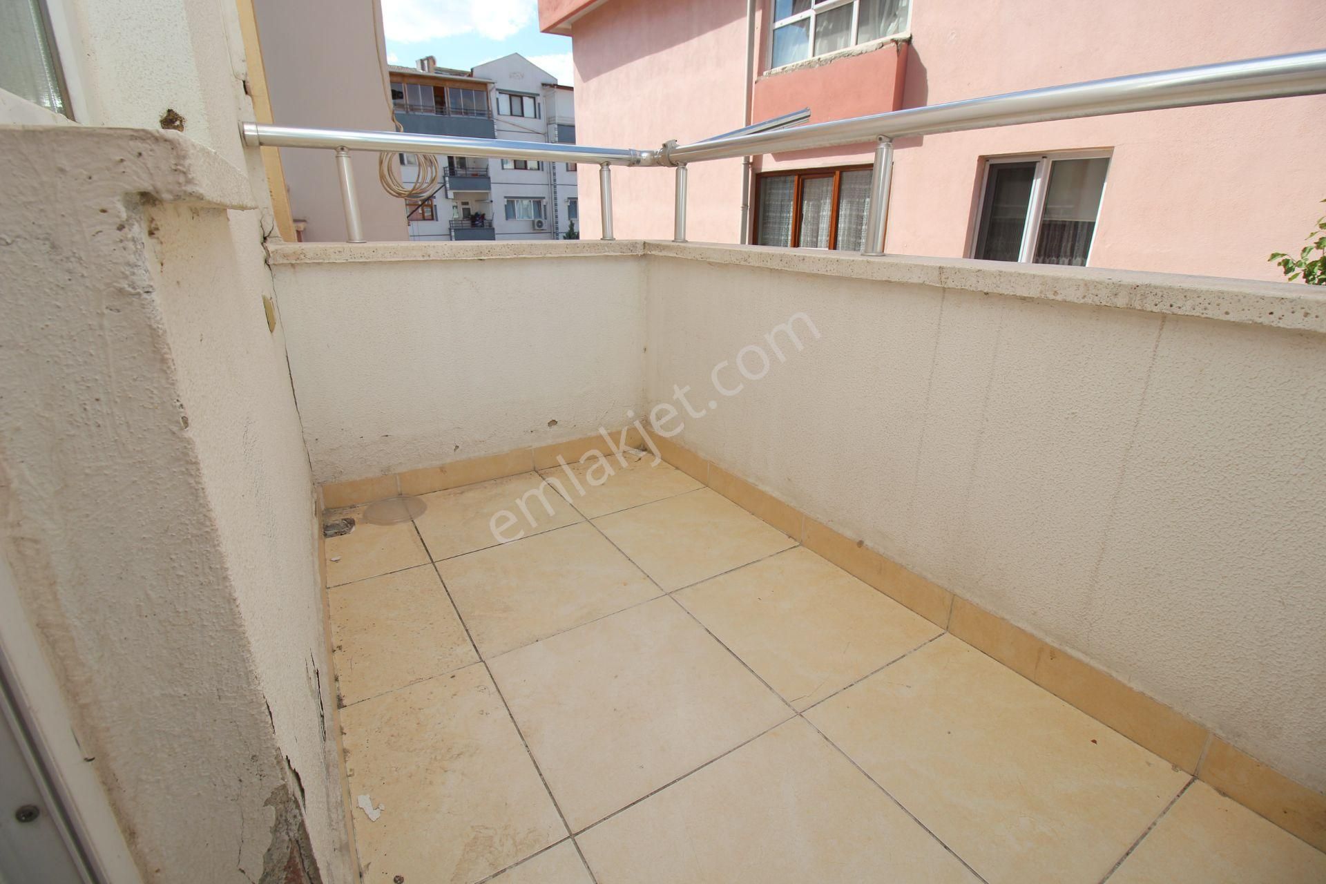 Emre Emlaktan Topçu Mahallesinde 2+1 Arakat Kiralık Daire - Görsel 5