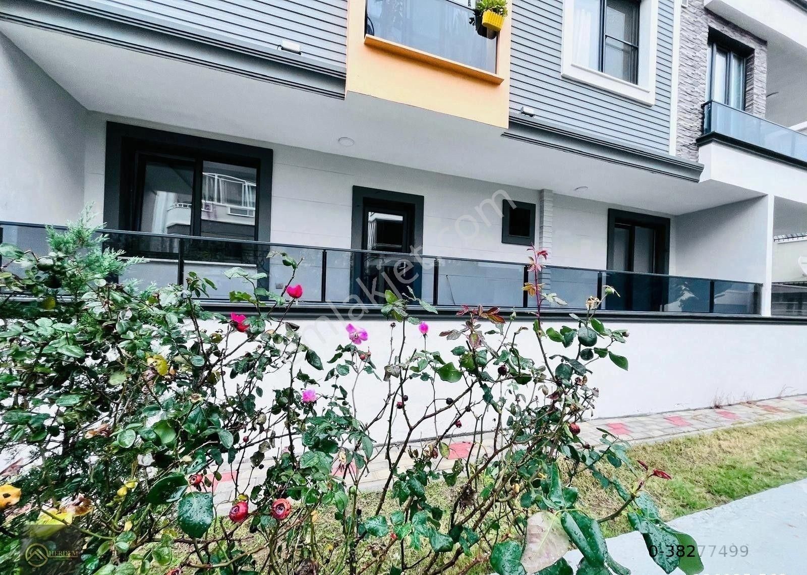 ➤➤herdem'den Akçay Altınkumda 3 Yıllık Ön Cepheli Denize 200 Metre 1+1 Daire