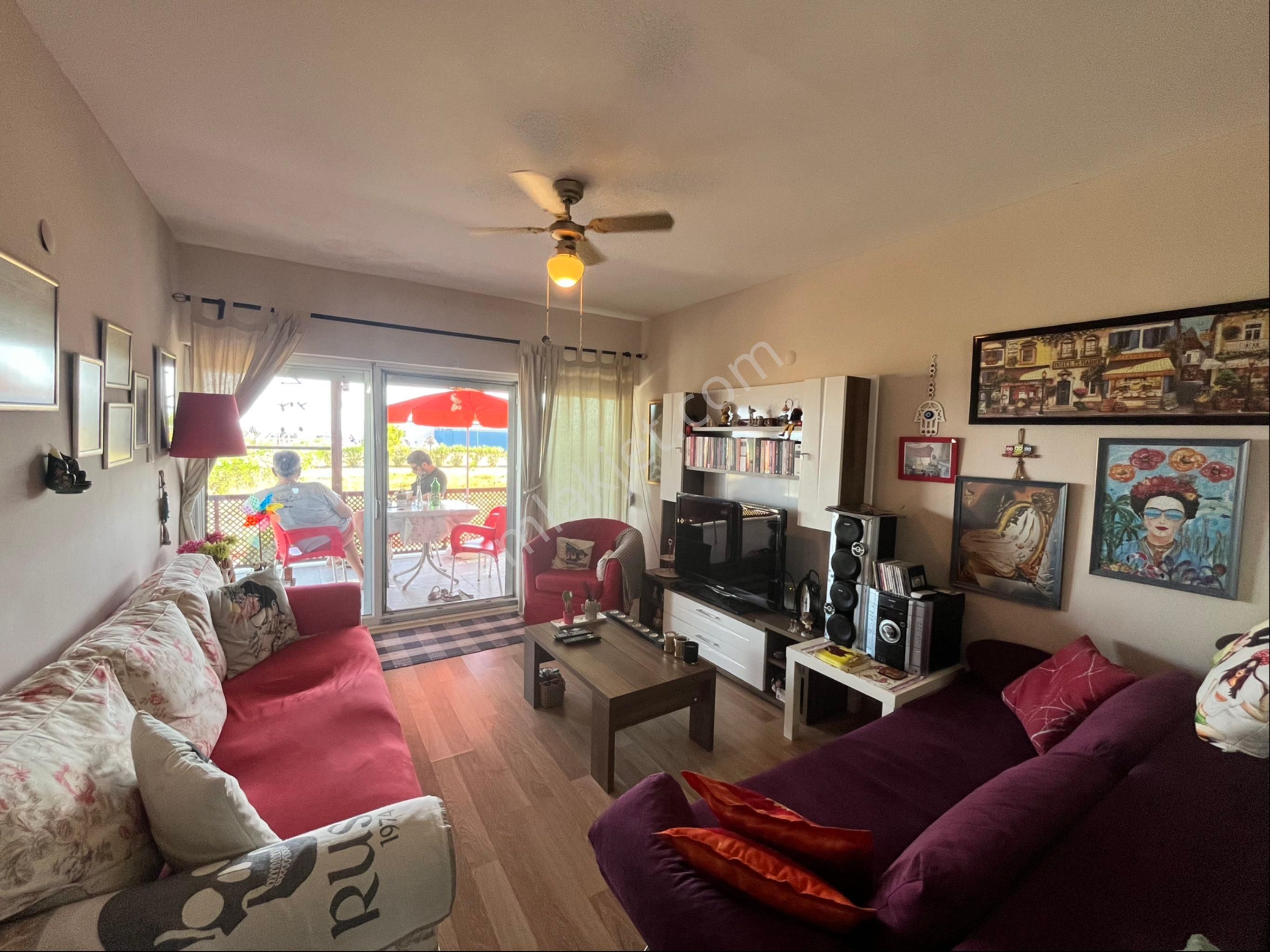 Denize Sıfır Sitede 3+1 Daire