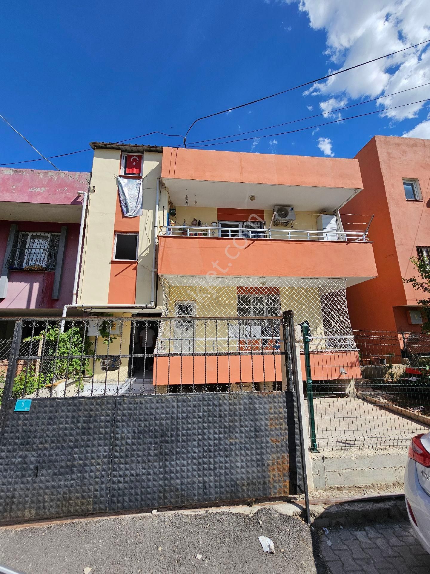 Adana Sarıçam Gültepe Mahallesinde 2 Katlı Mustakilin Giris Kati