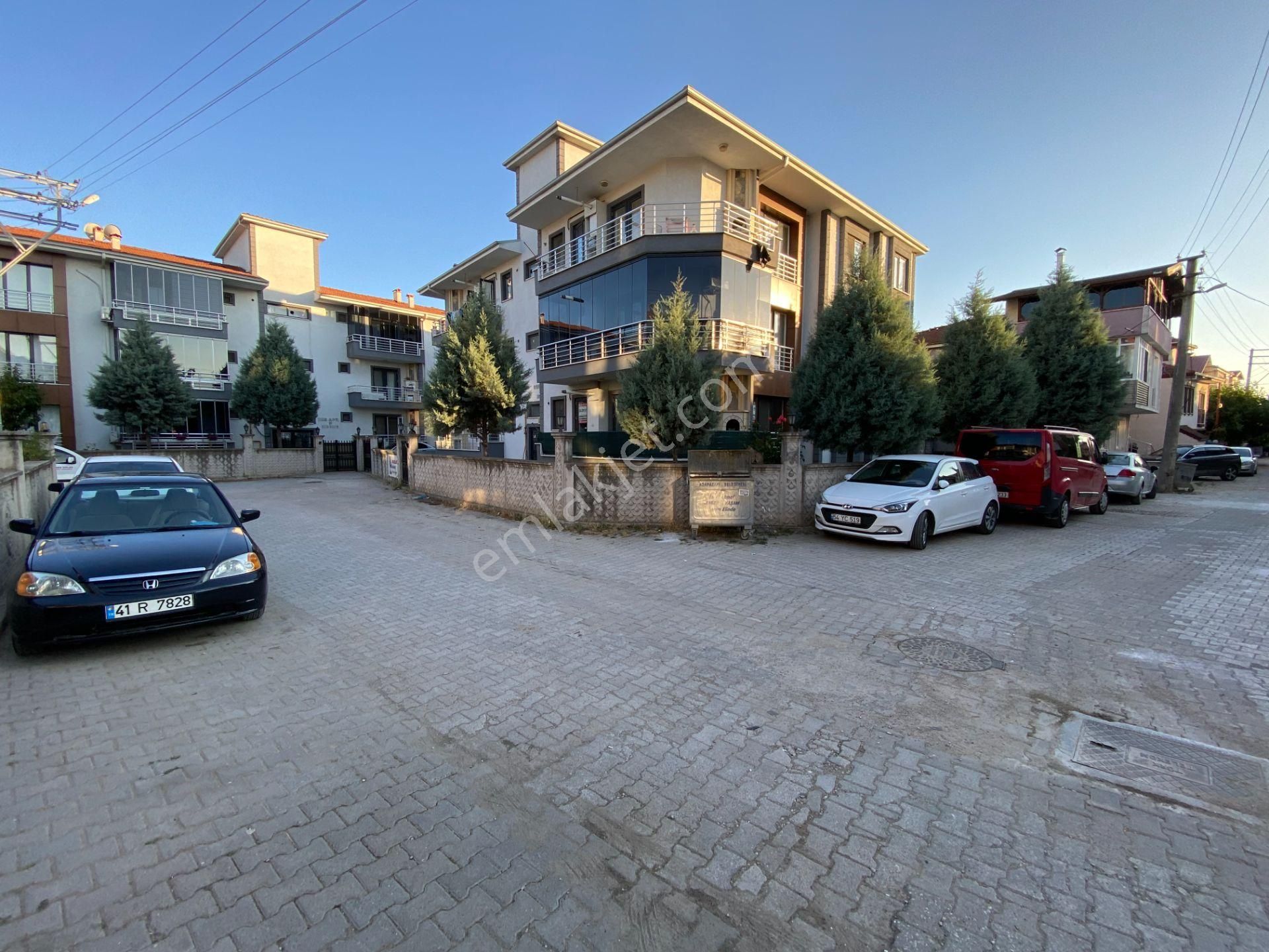 Sakarya-adapazarı-güneşlerde-site İçinde-125m2-3+1-kiralık Daire