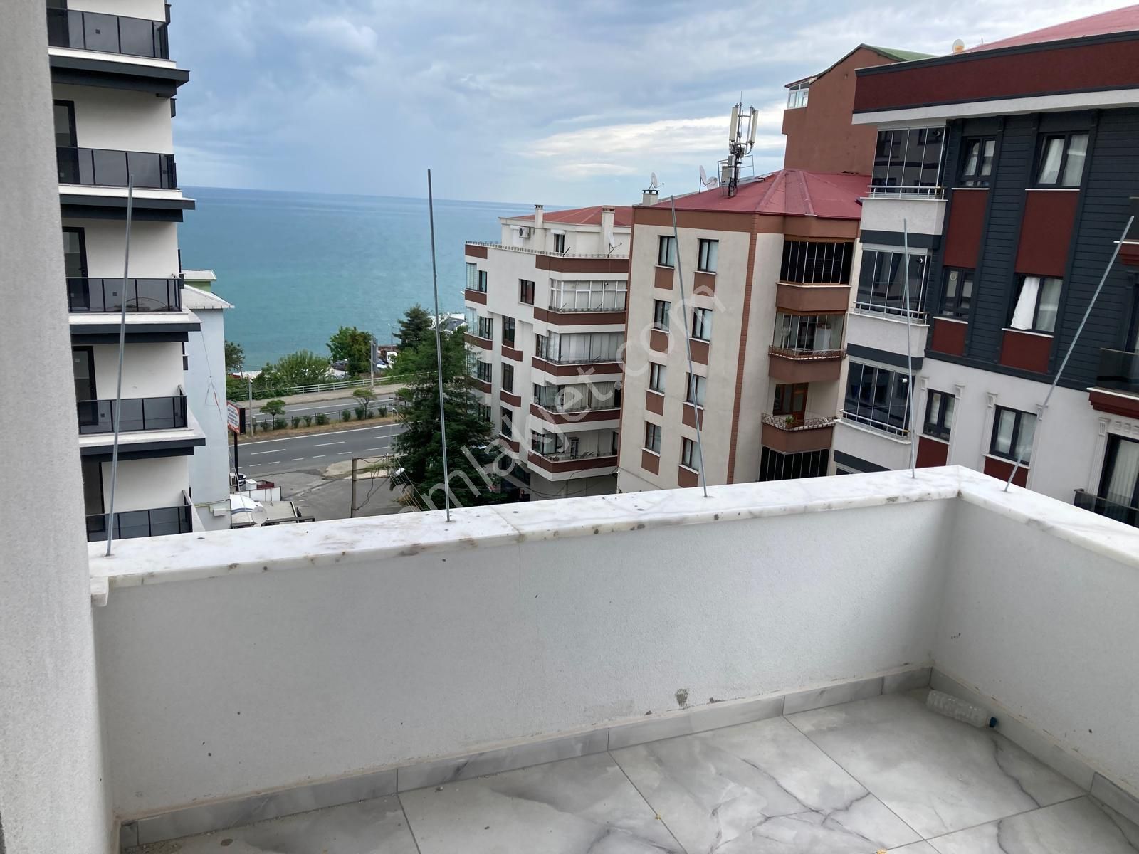 Yıldızlı'da Anayola Yaklaşık 50m Mesafede Satılık Sıfır Daire