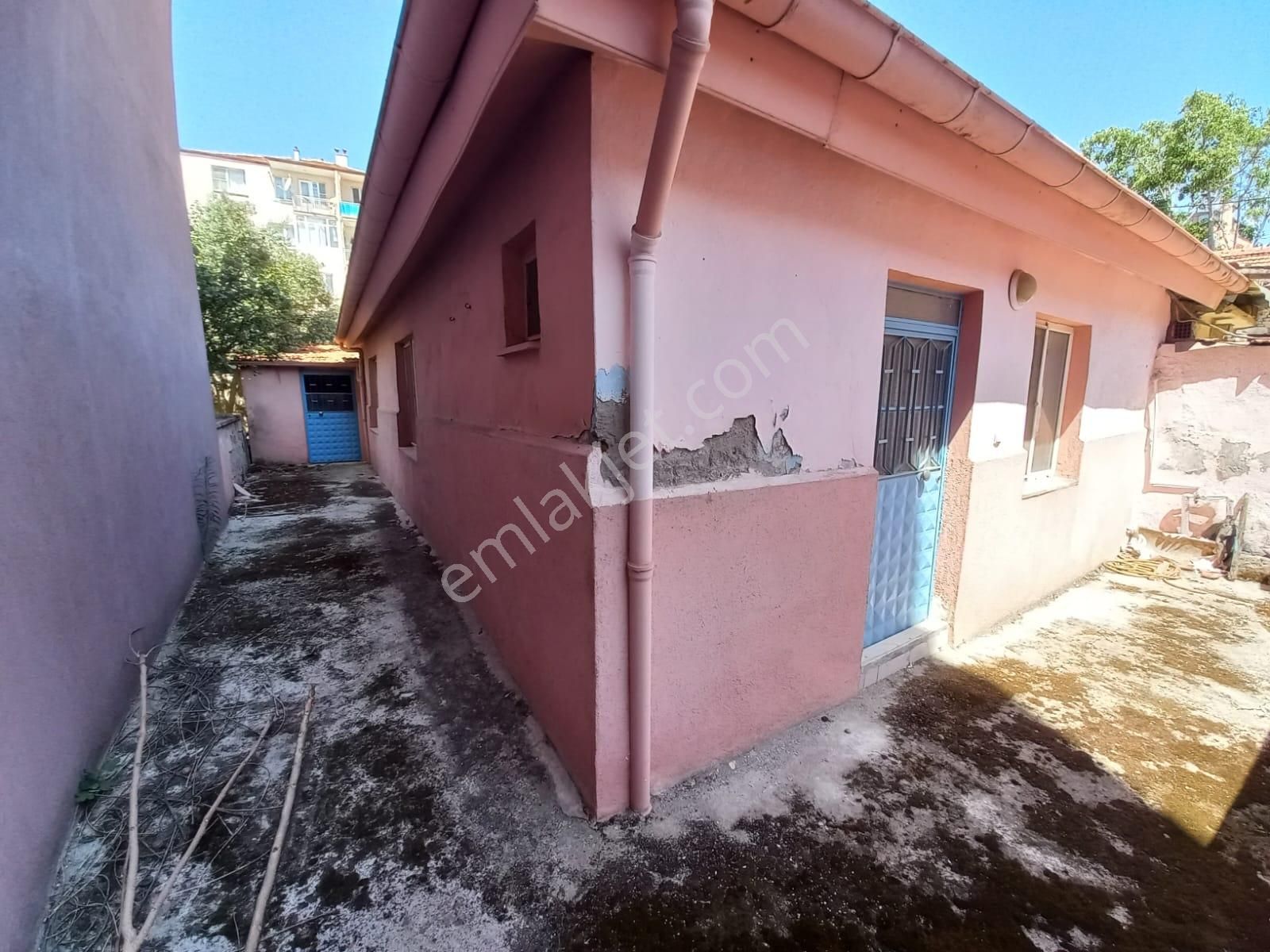 C.21 Loca Alihikmetpaşa Mah. Satılık 261m2 Arsalı 2 Müstakil Ev - Görsel 23