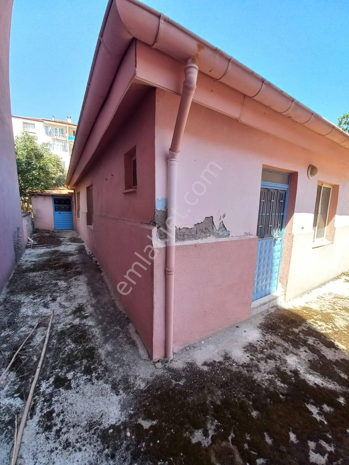 C.21 Loca Alihikmetpaşa Mah. Satılık 261m2 Arsalı 2 Müstakil Ev - Görsel 24