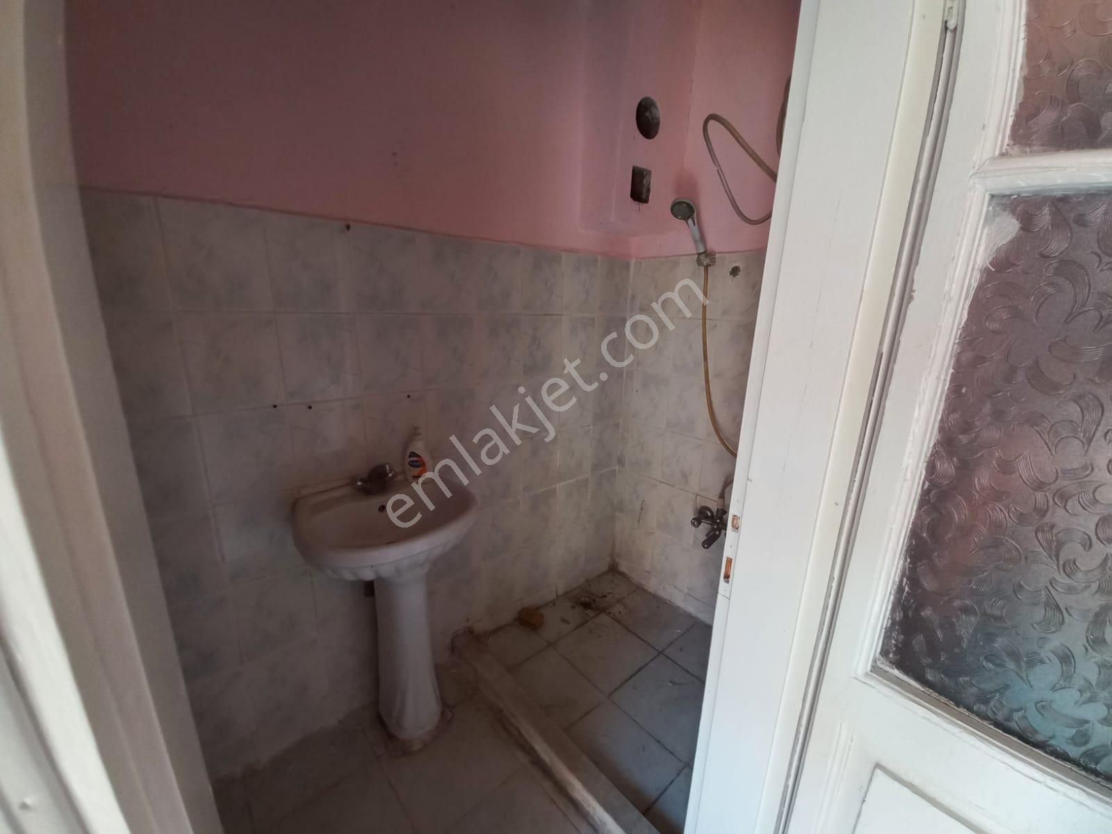 C.21 Loca Alihikmetpaşa Mah. Satılık 261m2 Arsalı 2 Müstakil Ev - Görsel 28