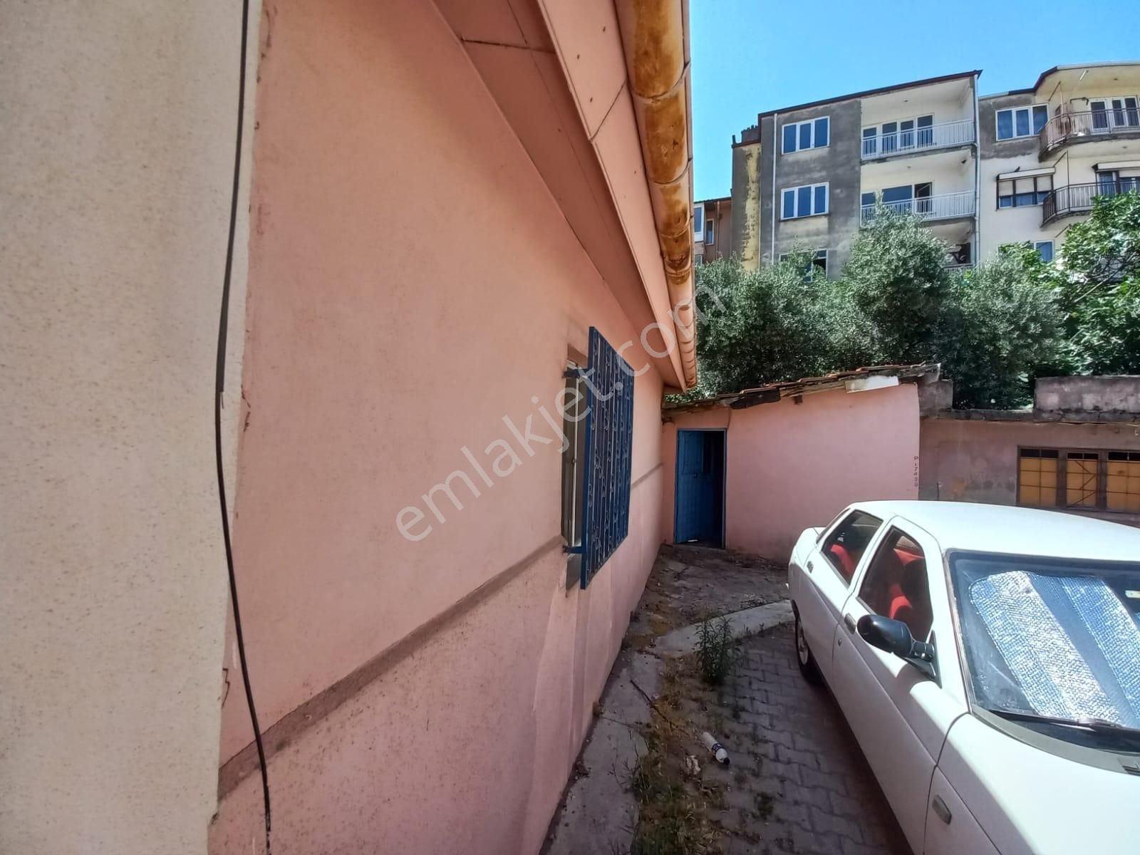 C.21 Loca Alihikmetpaşa Mah. Satılık 261m2 Arsalı 2 Müstakil Ev - Görsel 21