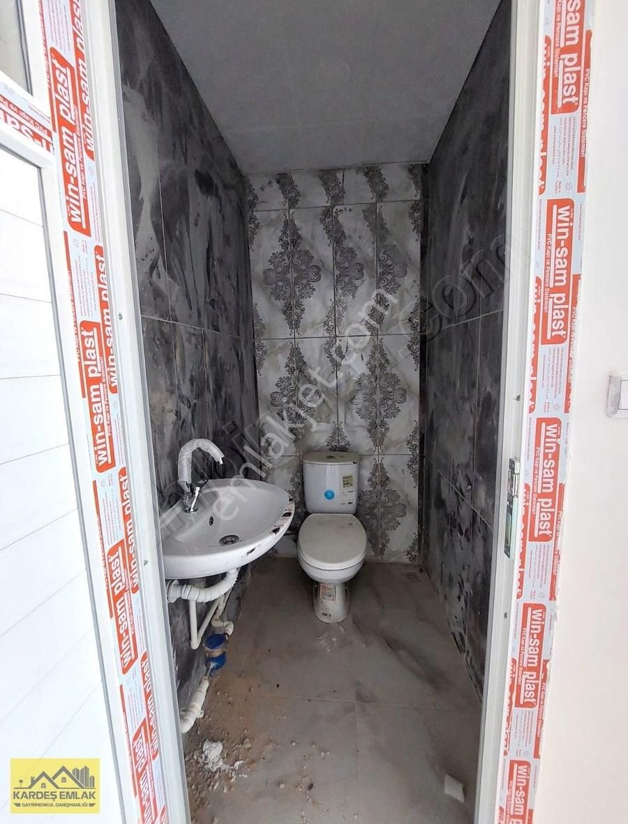 Kardeş Emlaktan Stadyum Karşısında Çarkıparede* Kiralık İş Yeri*