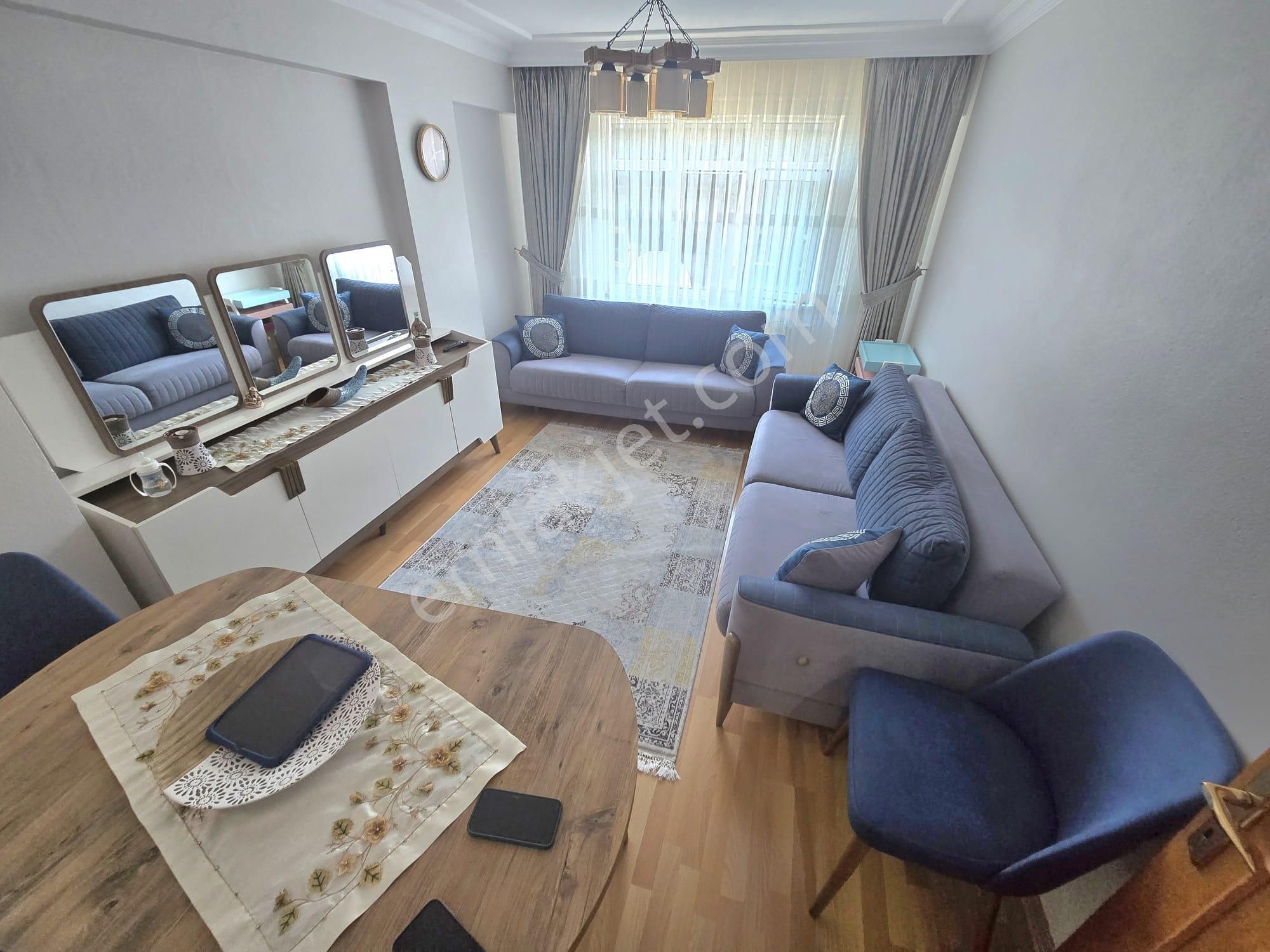 Pusula İnş.tan 50yıl Mah. Caddeye Yakın 2+1 Satılık Daire