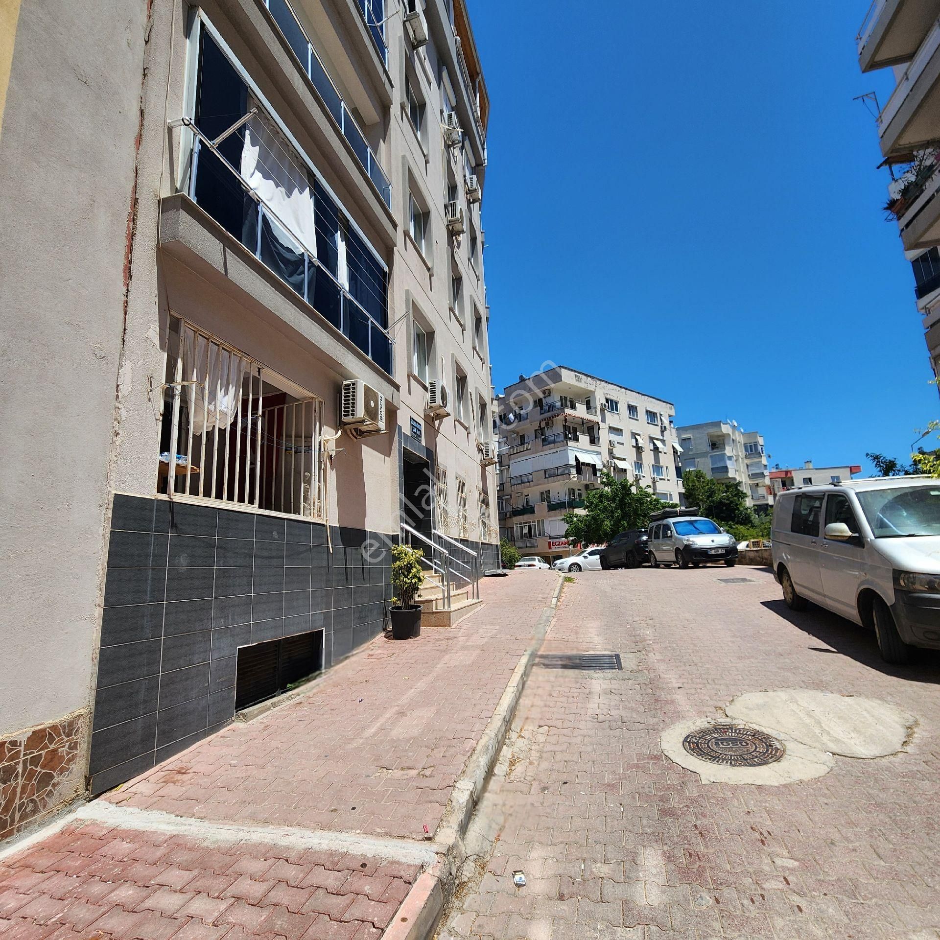 Antalya'da Çarşı Merkezinde Net 55 M2 Kiralık Depo