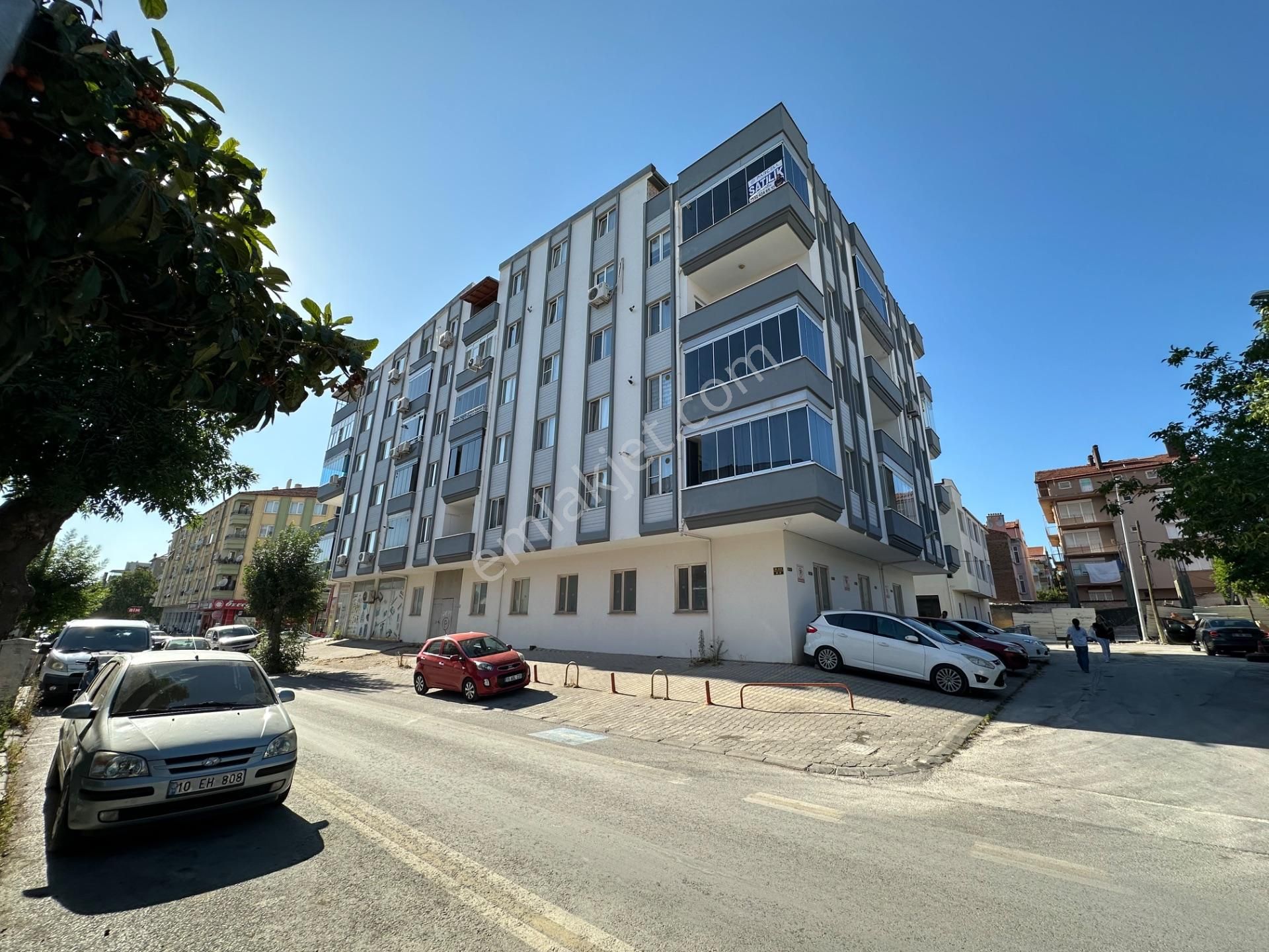 Balıkesir Alihikmetpaşa Mh. Satılık Emsalsiz 4+1 Dubleks Daire