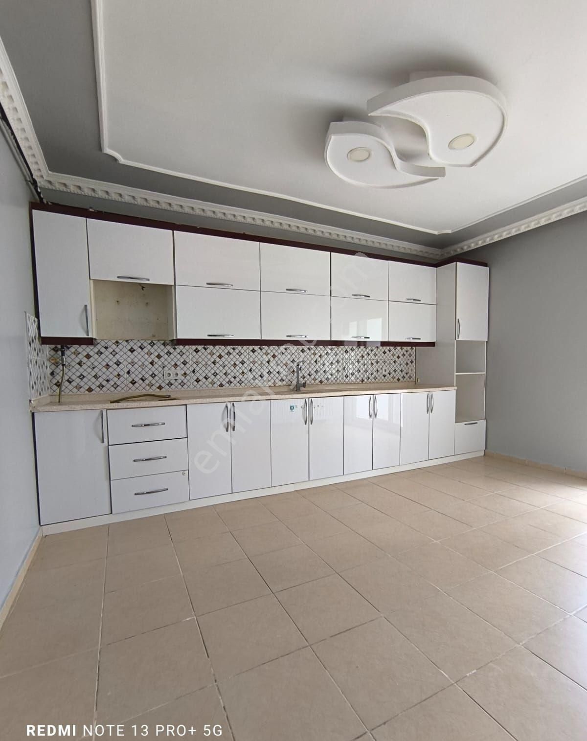 Sahra Emlaktan Yenikent Toki Tokinin Göbeğinde Kiralık Daire