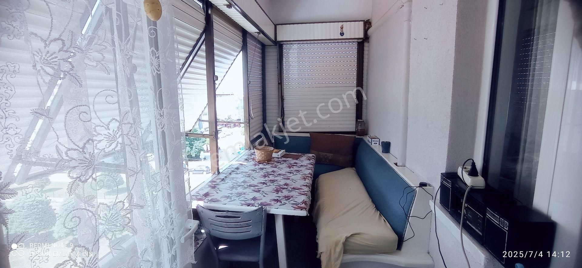 Uygun, Atakum Türkiş Tramvaya Ve Parka Cephe 4. Kat 3+1 Ful Yapılı Panjurlu Cam Balkonlu