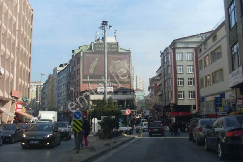 4. Levent'metroya' 5'dk'mesafede' Satılık Bina Kağıthane