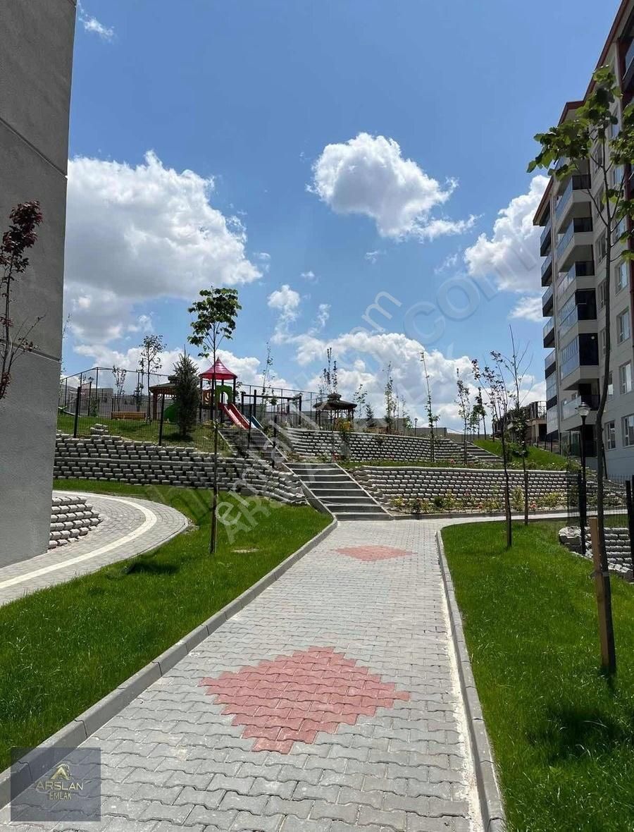 Azem'de Satılık Full Yapılı Daire