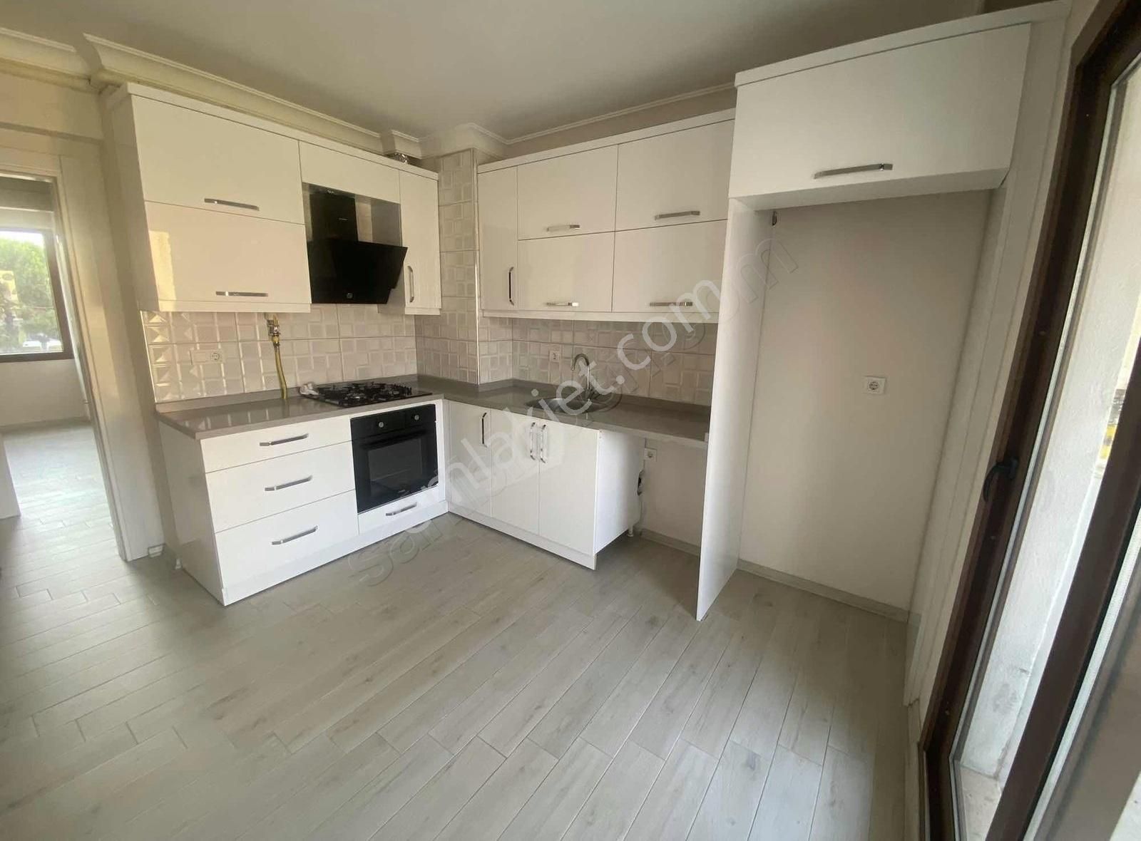 Şehir Merkezinde 3+1 Doğalgazlı Asansörlü Satılık Ev