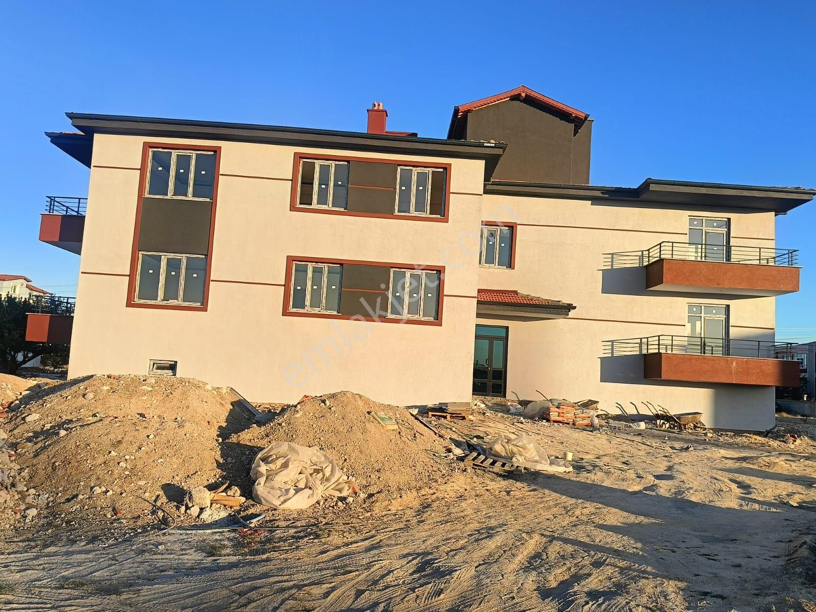 Konya Meram Alakova Mah. 2+1 110 M2 Satılık Daıre