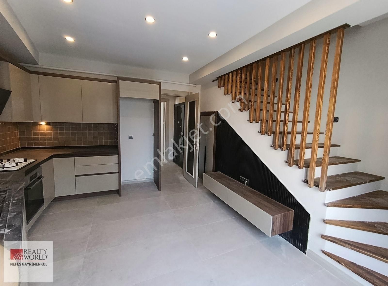 Rw Nefes'ten İkizçayda Denize 150 Mt 2+1 Dubleks Daire
