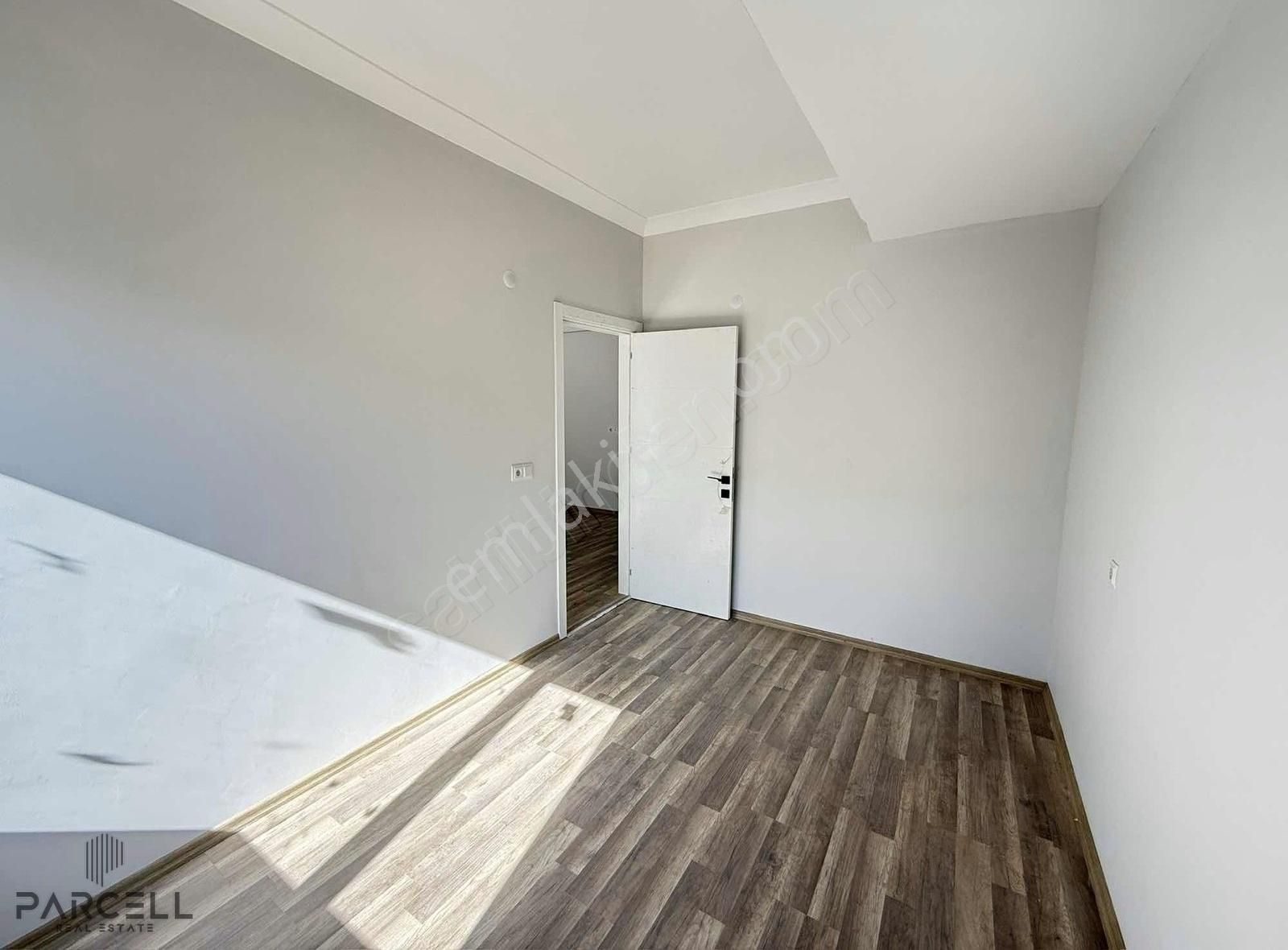 Şehir Hastanesine Yürüme Mesafesi Kiralık Sıfır 1+1 Daire