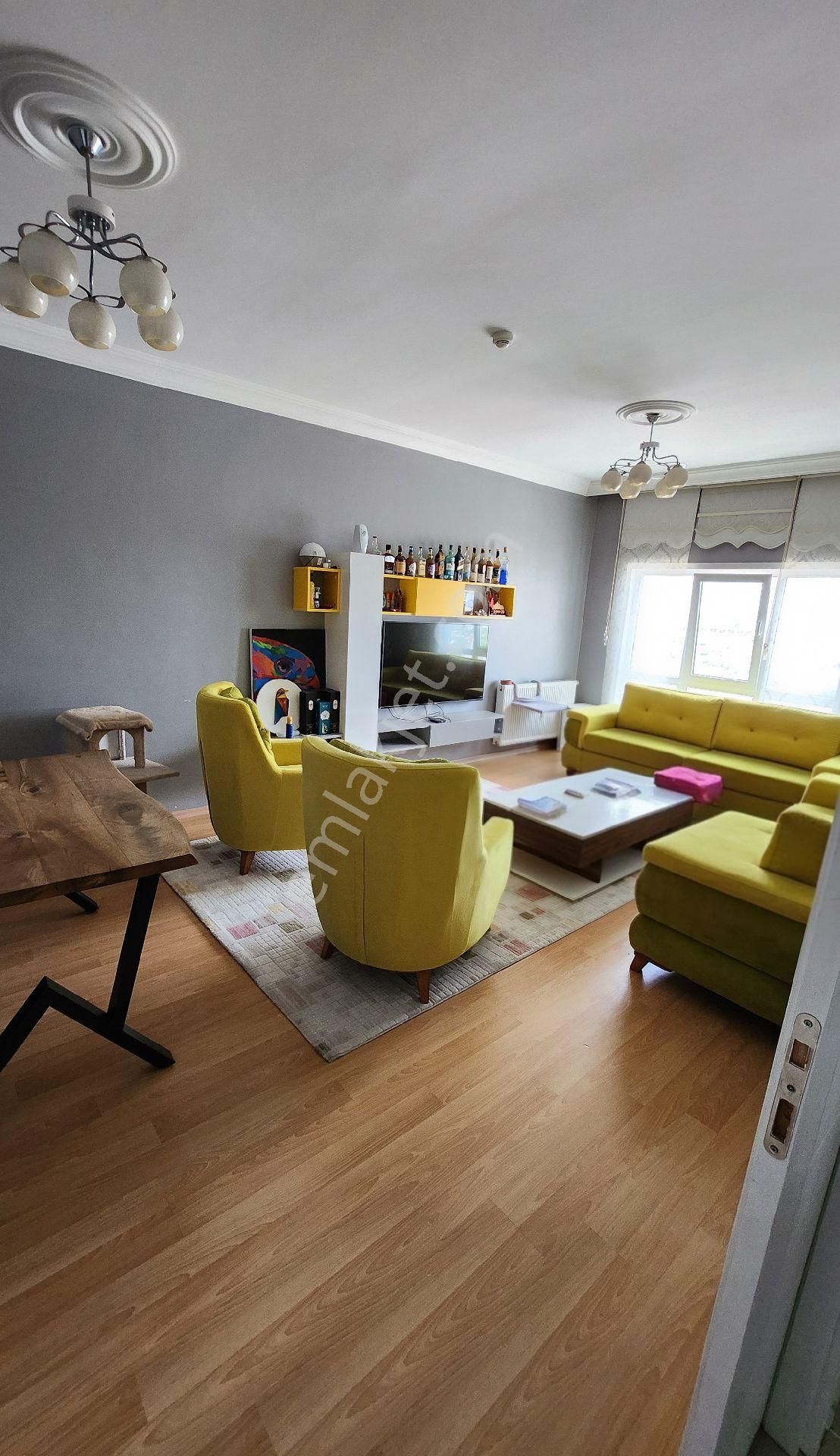 Sahibinden Eşyalı Kiralık 2+1 Kapalı Mutfak Ebeveyn Banyolu