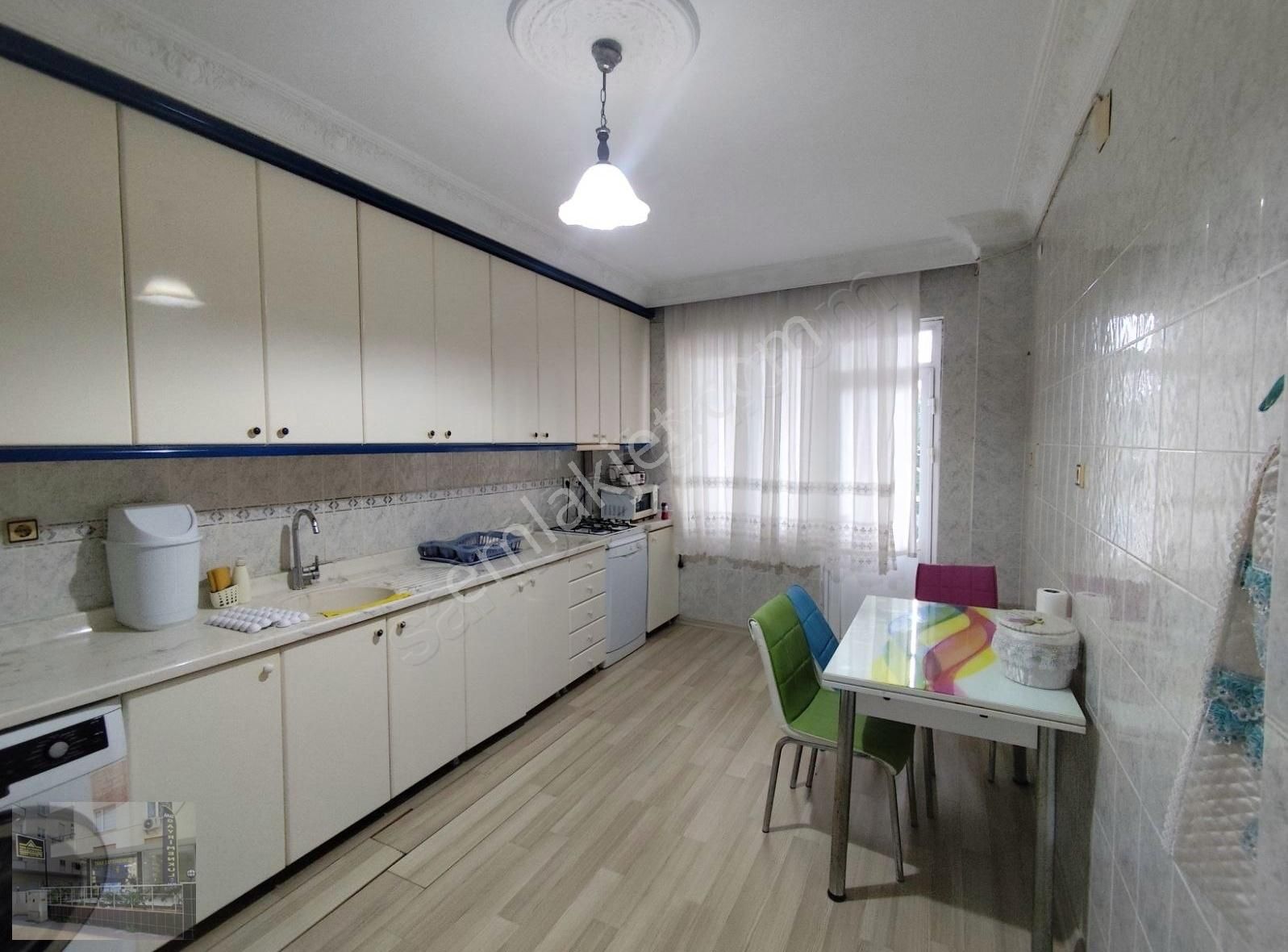 Müstakil 3 Katlı Orta Kat Ful Eşyalı - Görsel 12